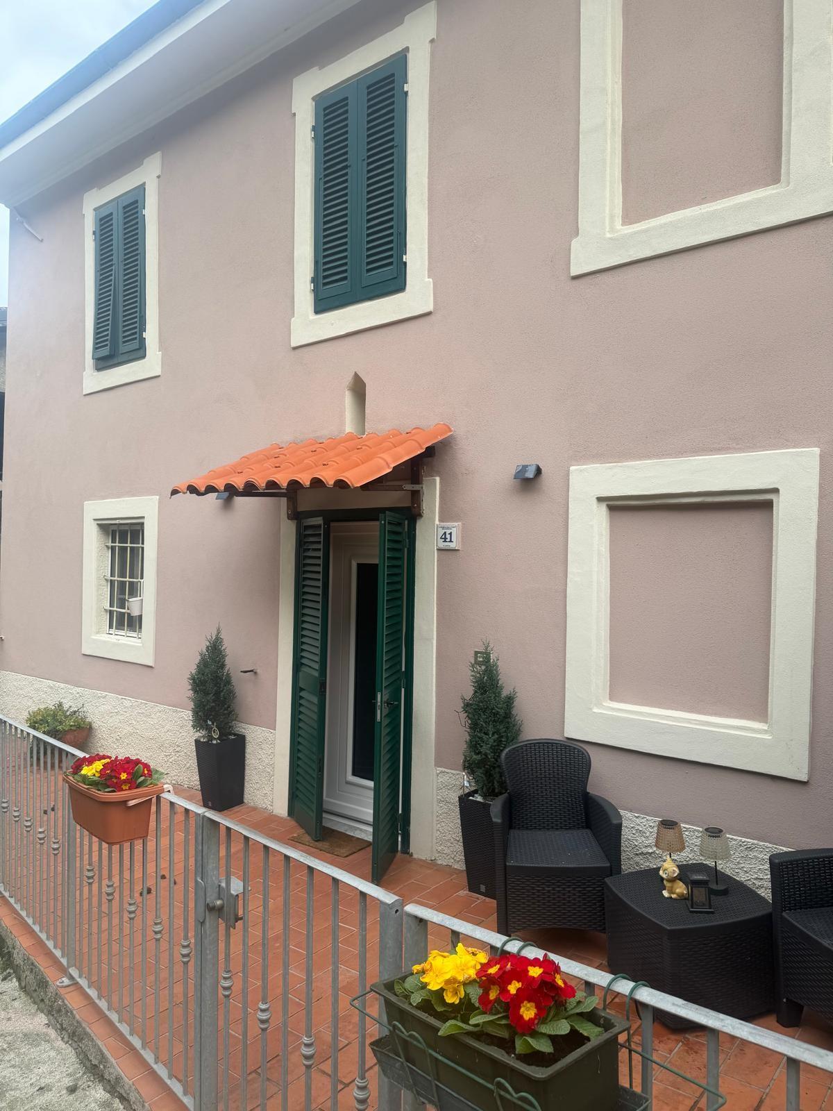 Casa indipendente con giardino, Gallicano bolognana