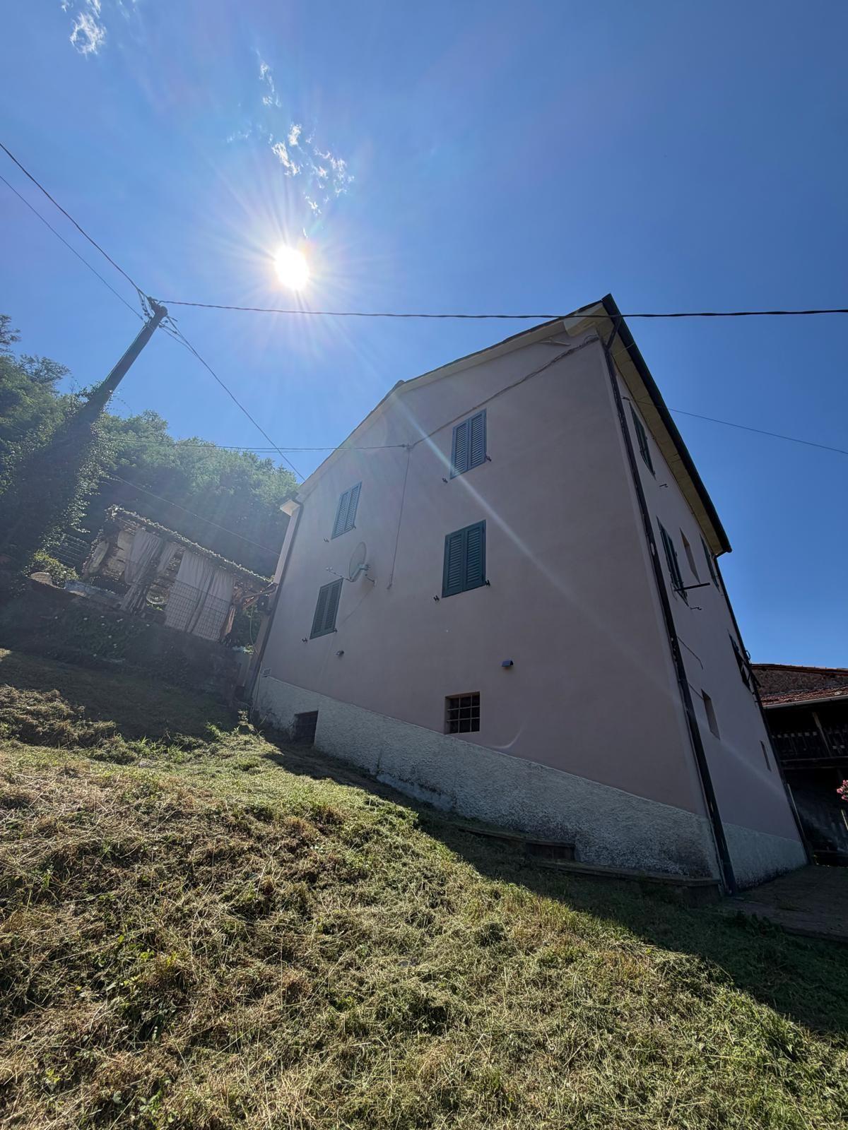 Casa indipendente con giardino, Gallicano bolognana