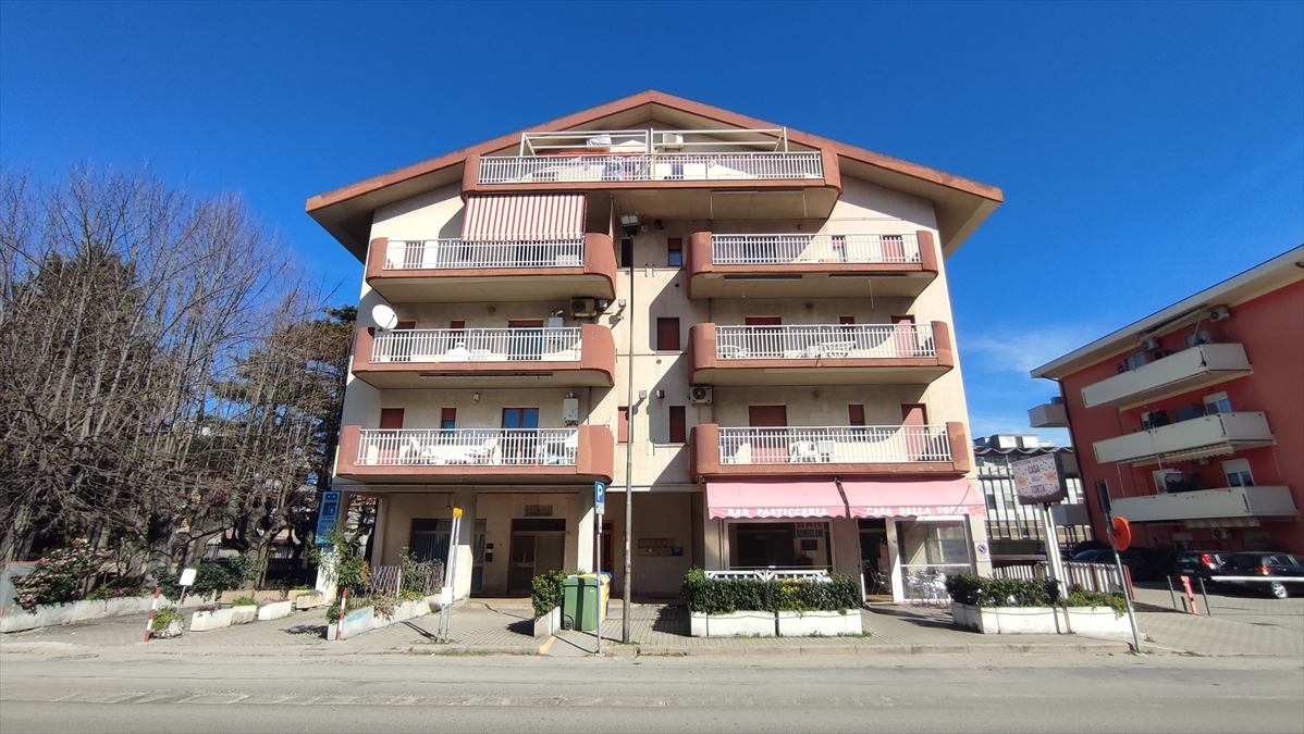 Trilocale in vendita in via roma 147, Silvi