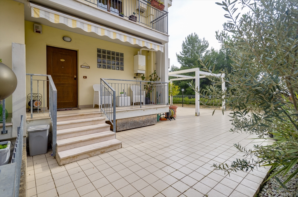 Appartamento con giardino in via dei ciclamini 1/a, Citt� Sant'Angelo