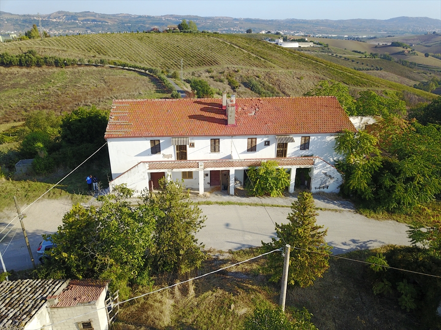 Casa indipendente in vendita in contrada minghetti cellino attanasio, Cellino Attanasio