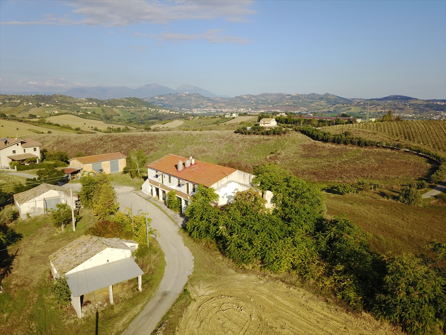 Casa indipendente in vendita in contrada minghetti cellino attanasio, Cellino Attanasio