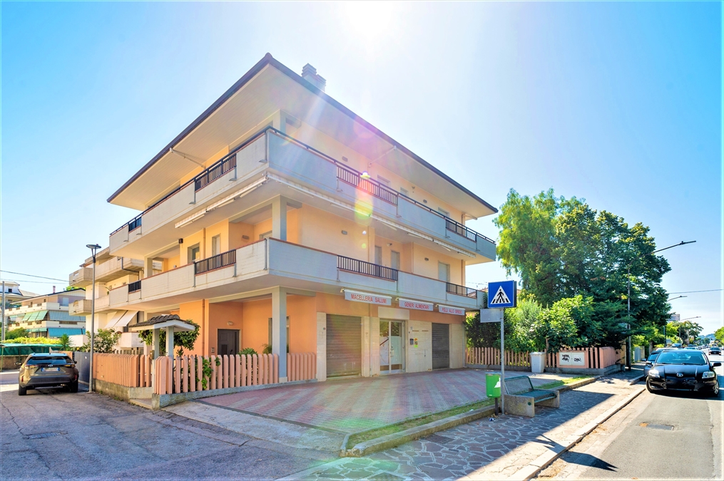 Casa indipendente con giardino in via roma 355, Silvi