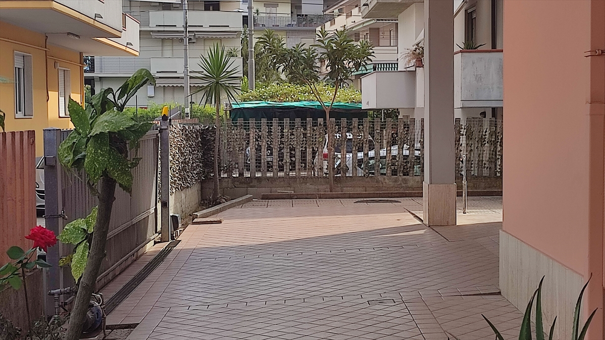 Casa indipendente con giardino in via roma 355, Silvi