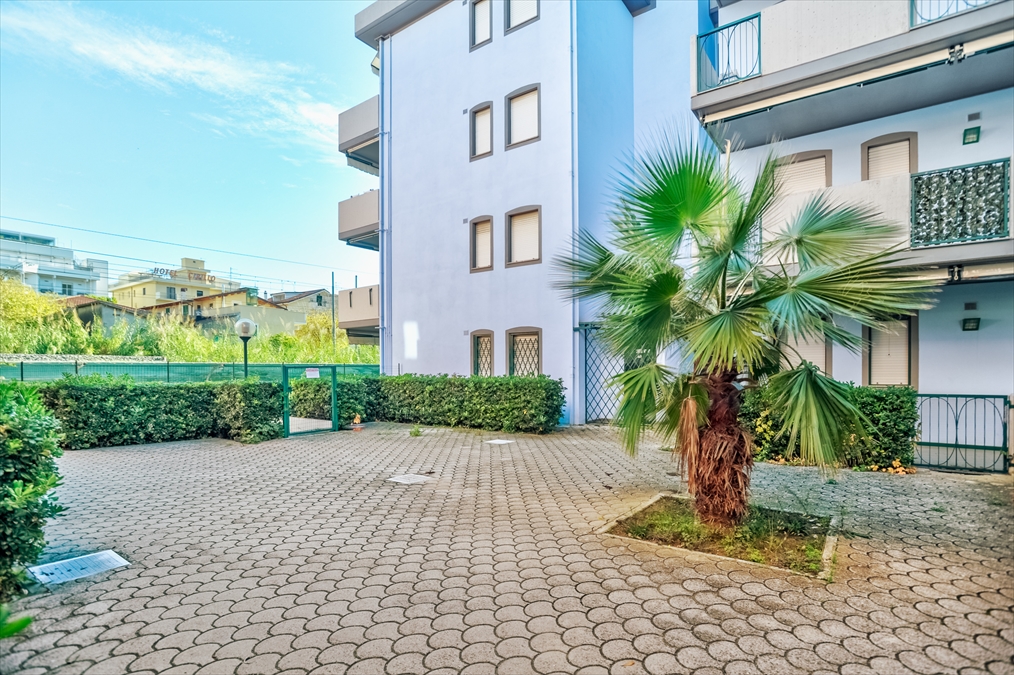 Trilocale con box, Silvi zona nord