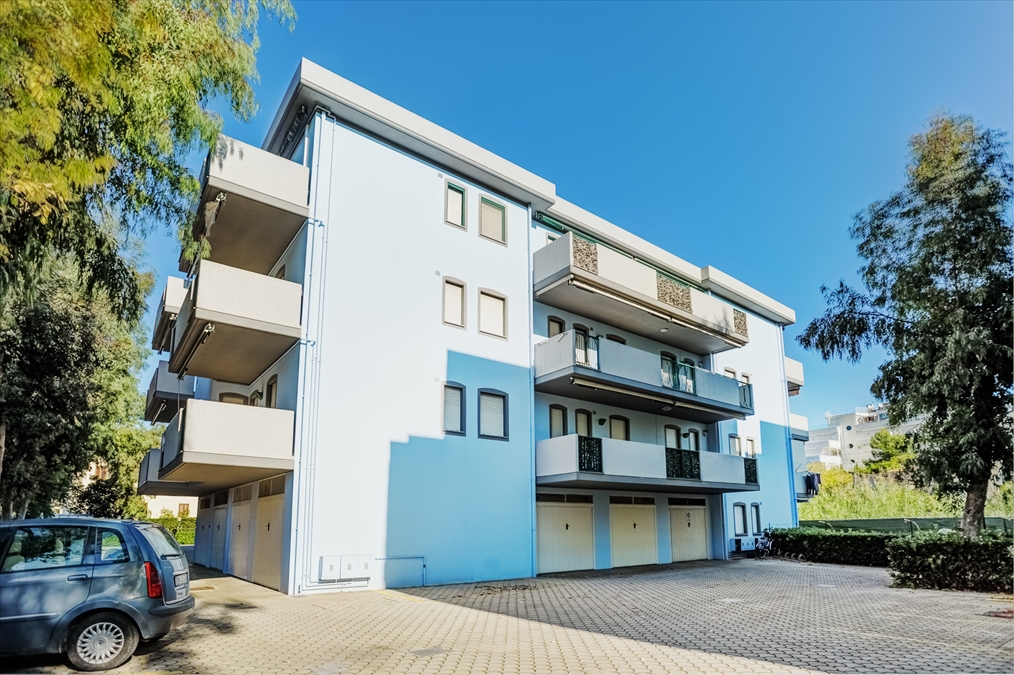 Trilocale con box, Silvi zona nord