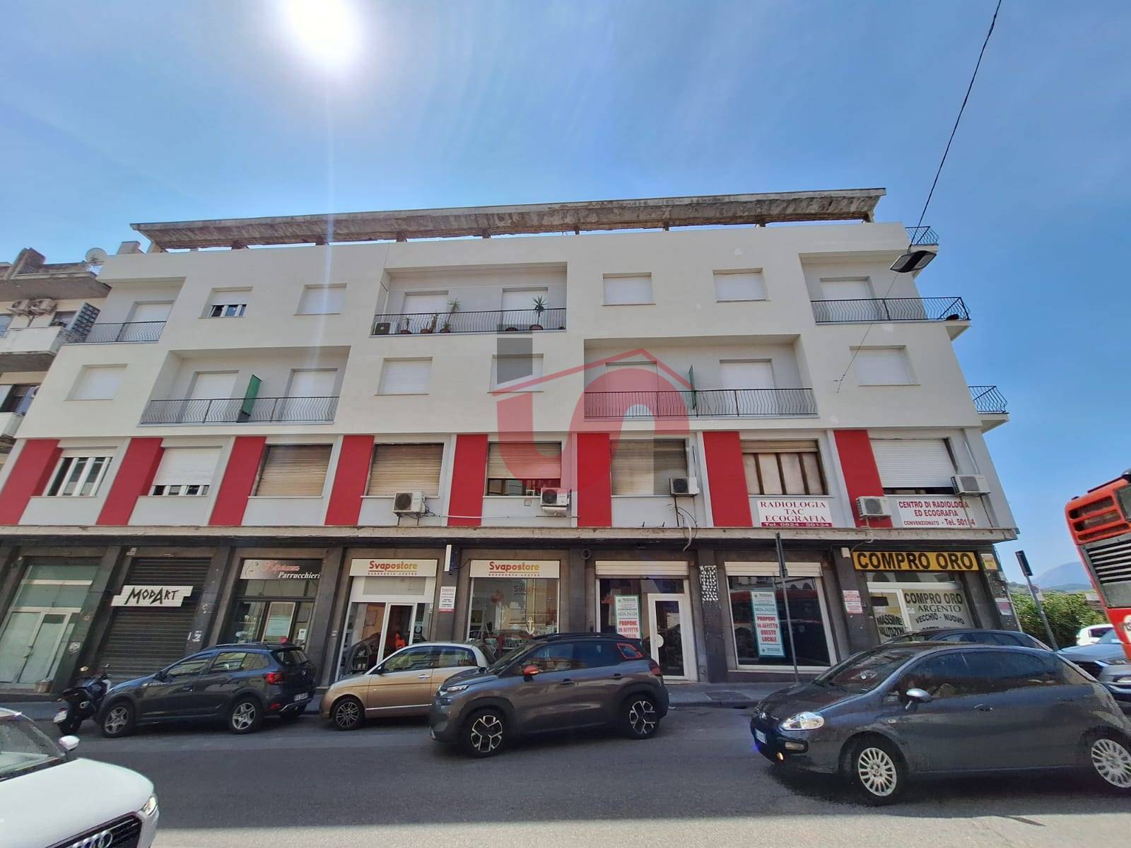 APPARTAMENTO + DI 4 LOCALI in vendita a Benevento, Centro