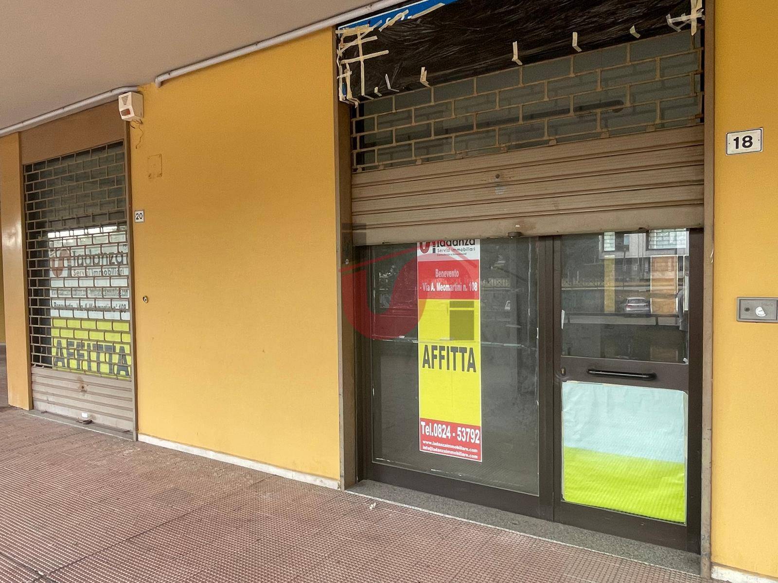 Locale commerciale in affitto a Benevento, CRETAROSSA