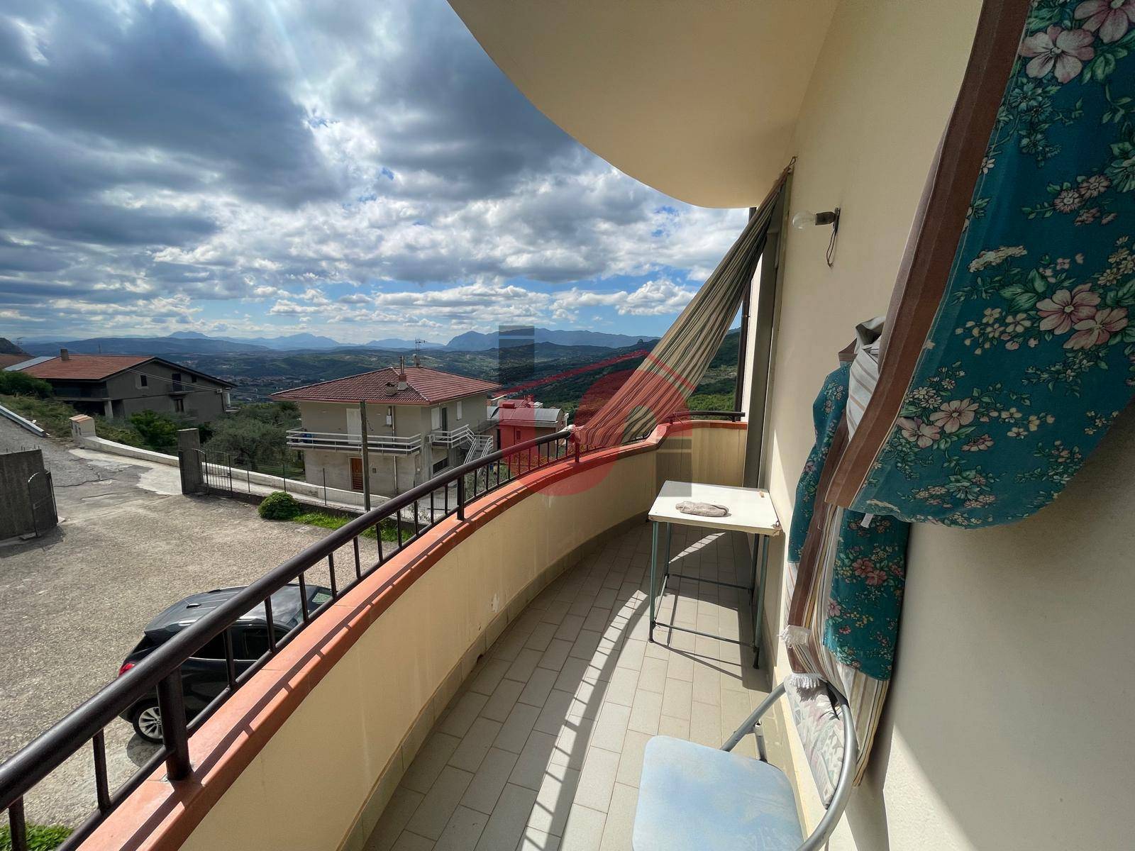 QUADRILOCALE in vendita a Vitulano