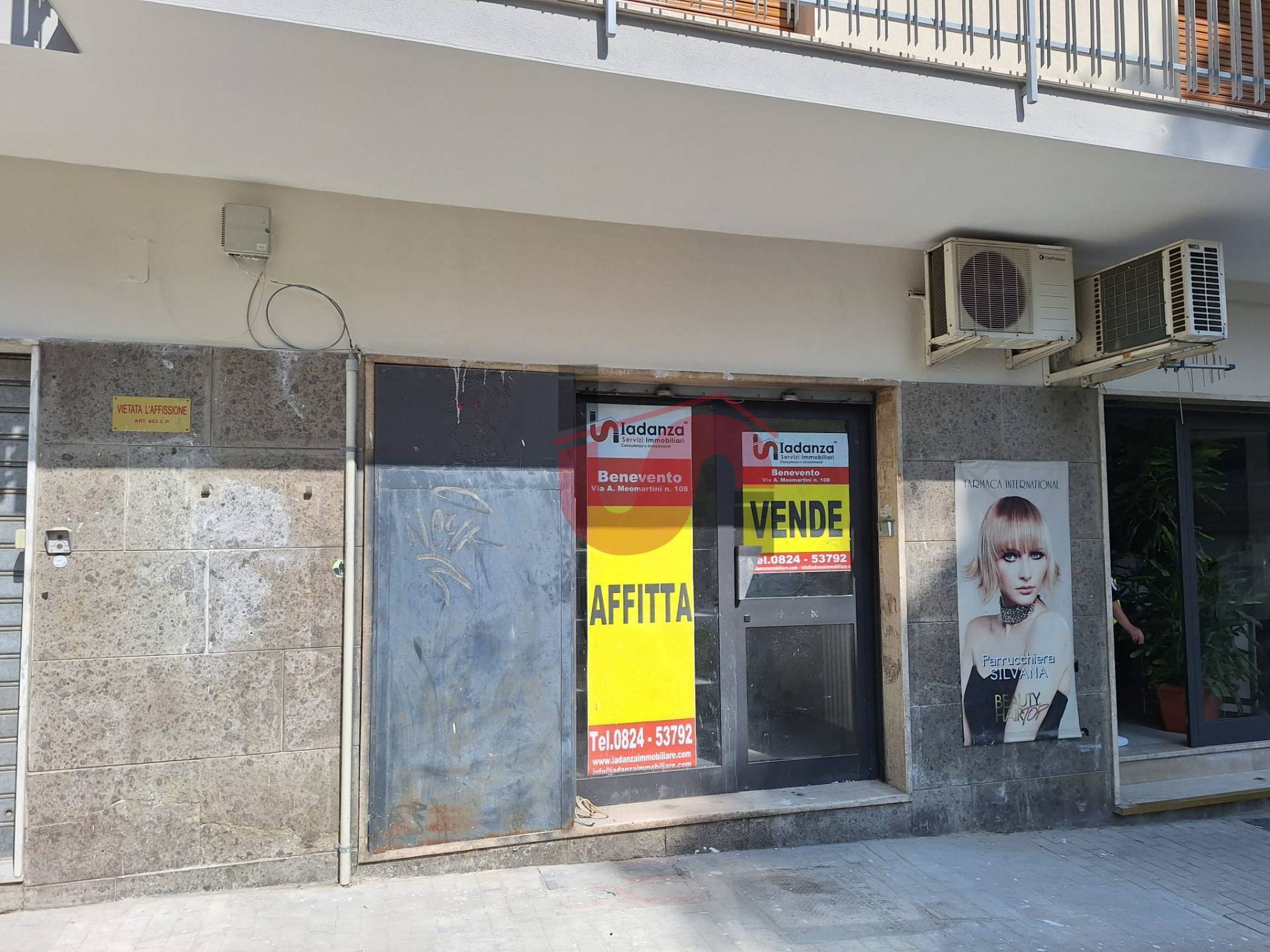 Locale commerciale in affitto a Benevento, Mellusi/Atlantici