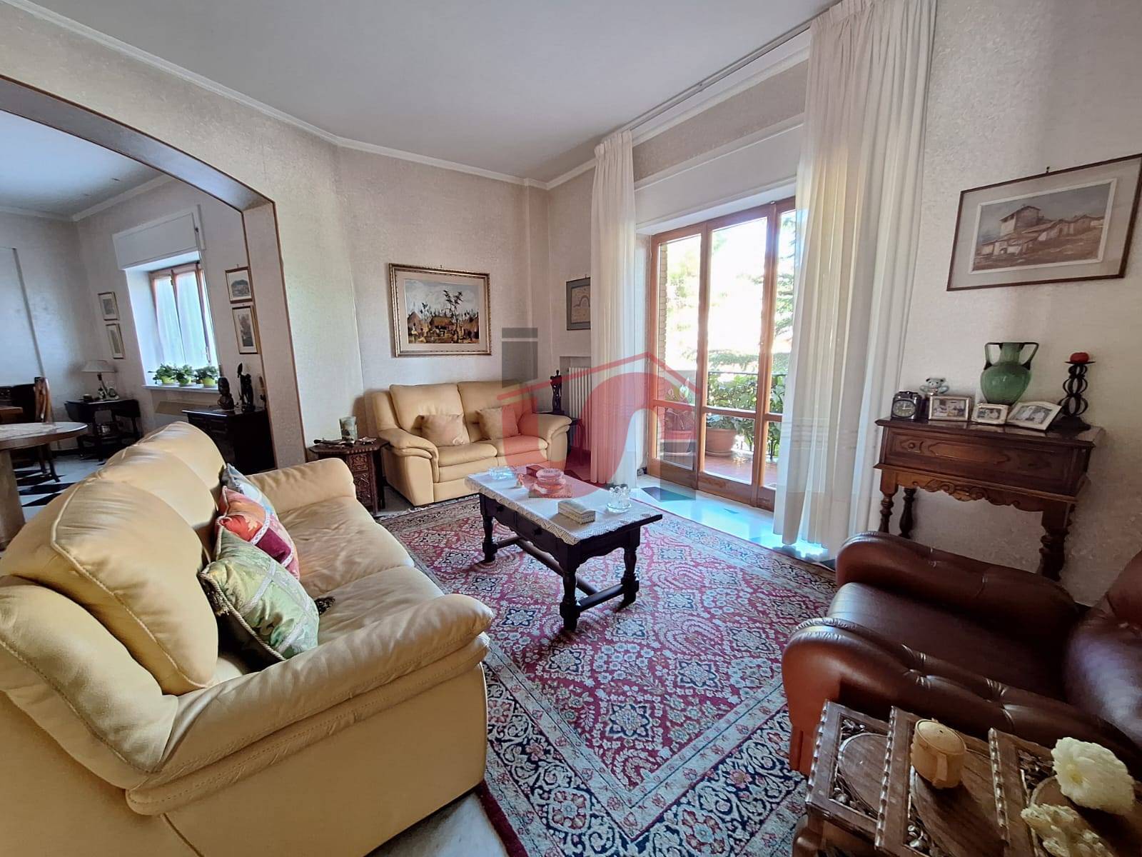 APPARTAMENTO + DI 4 LOCALI in vendita a Benevento, Mellusi