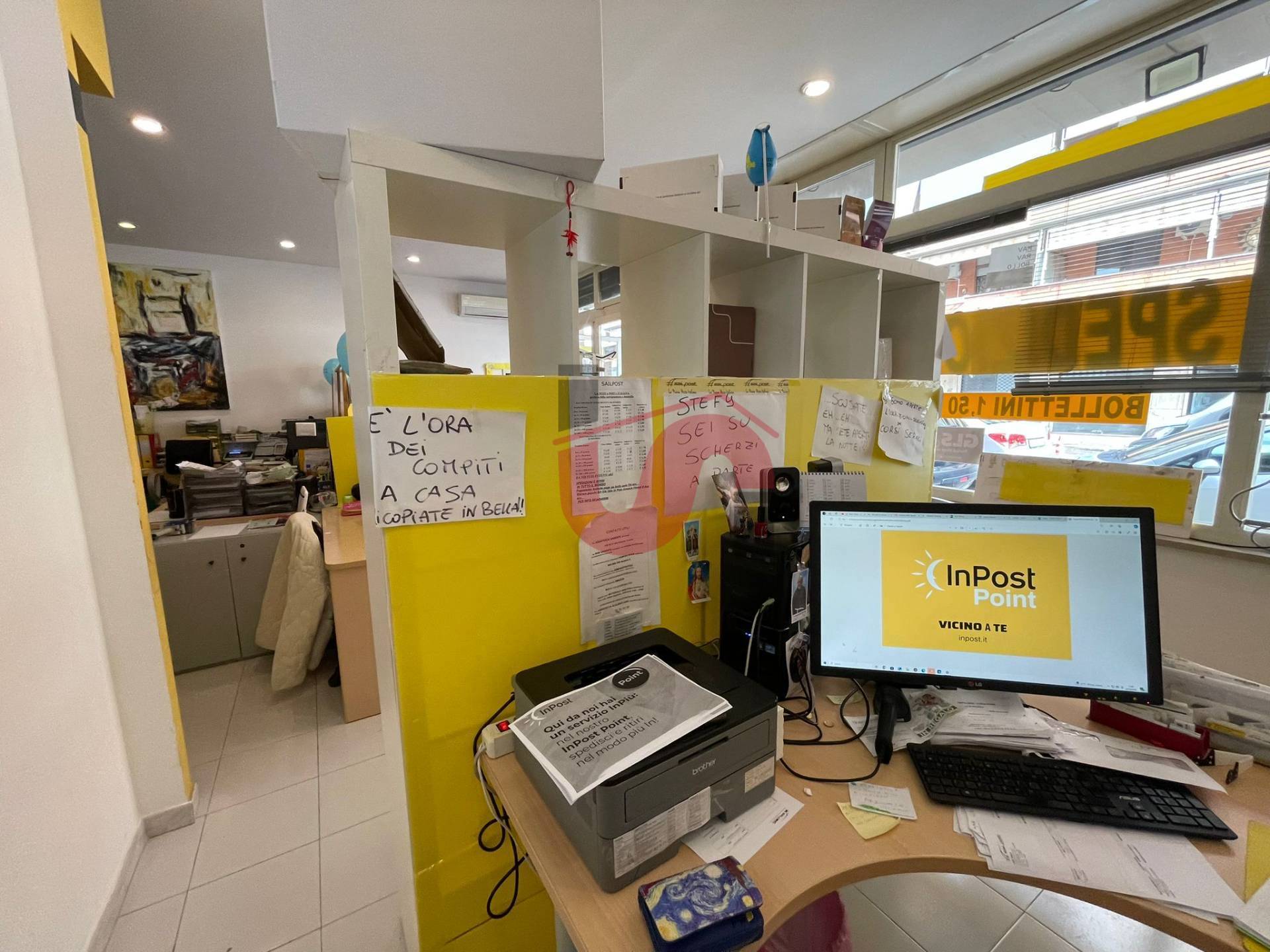 Locale commerciale in vendita a Benevento, Ferrovia