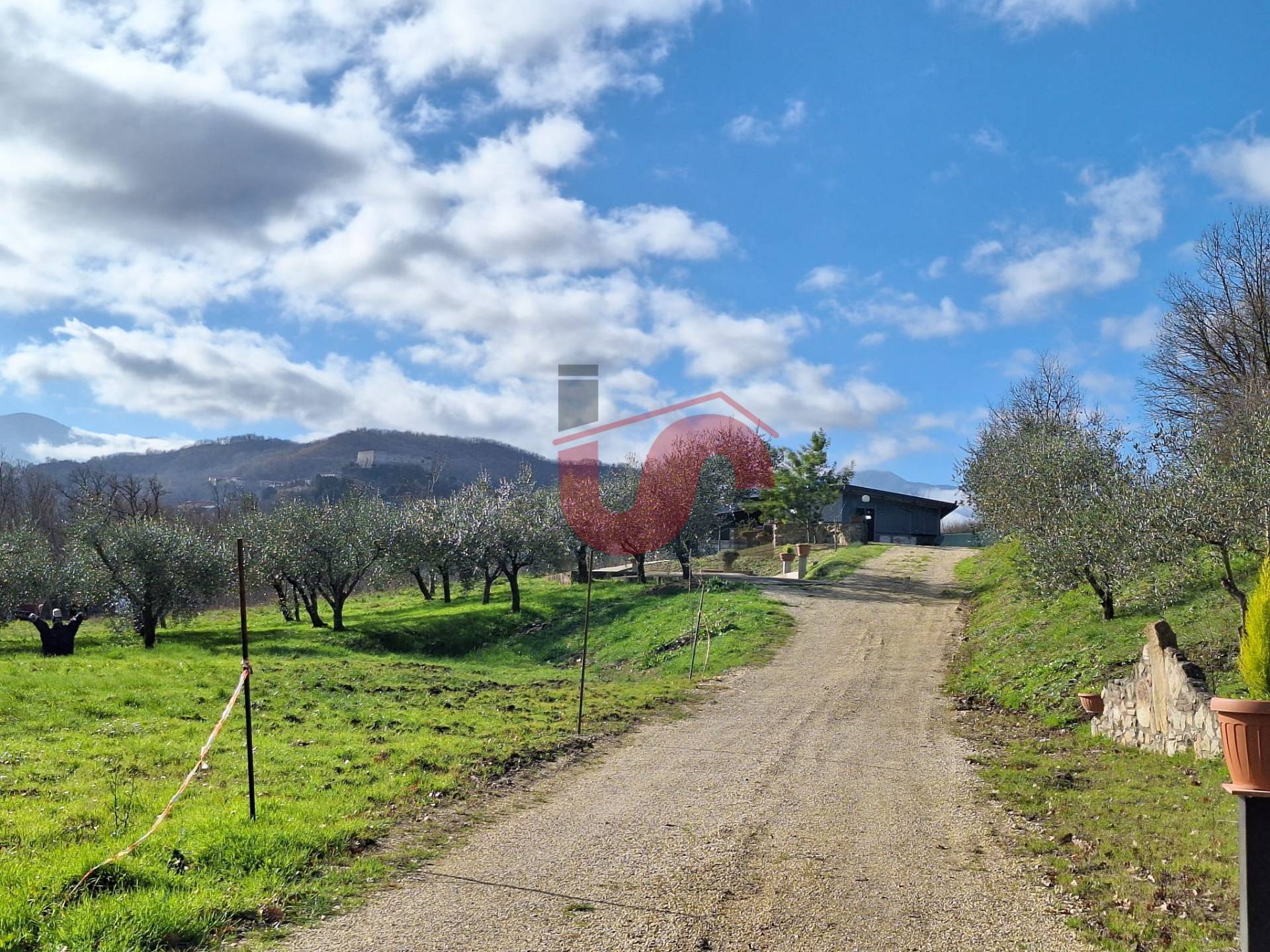 TERRENO CON RUDERE in vendita a Benevento, CONTRADE