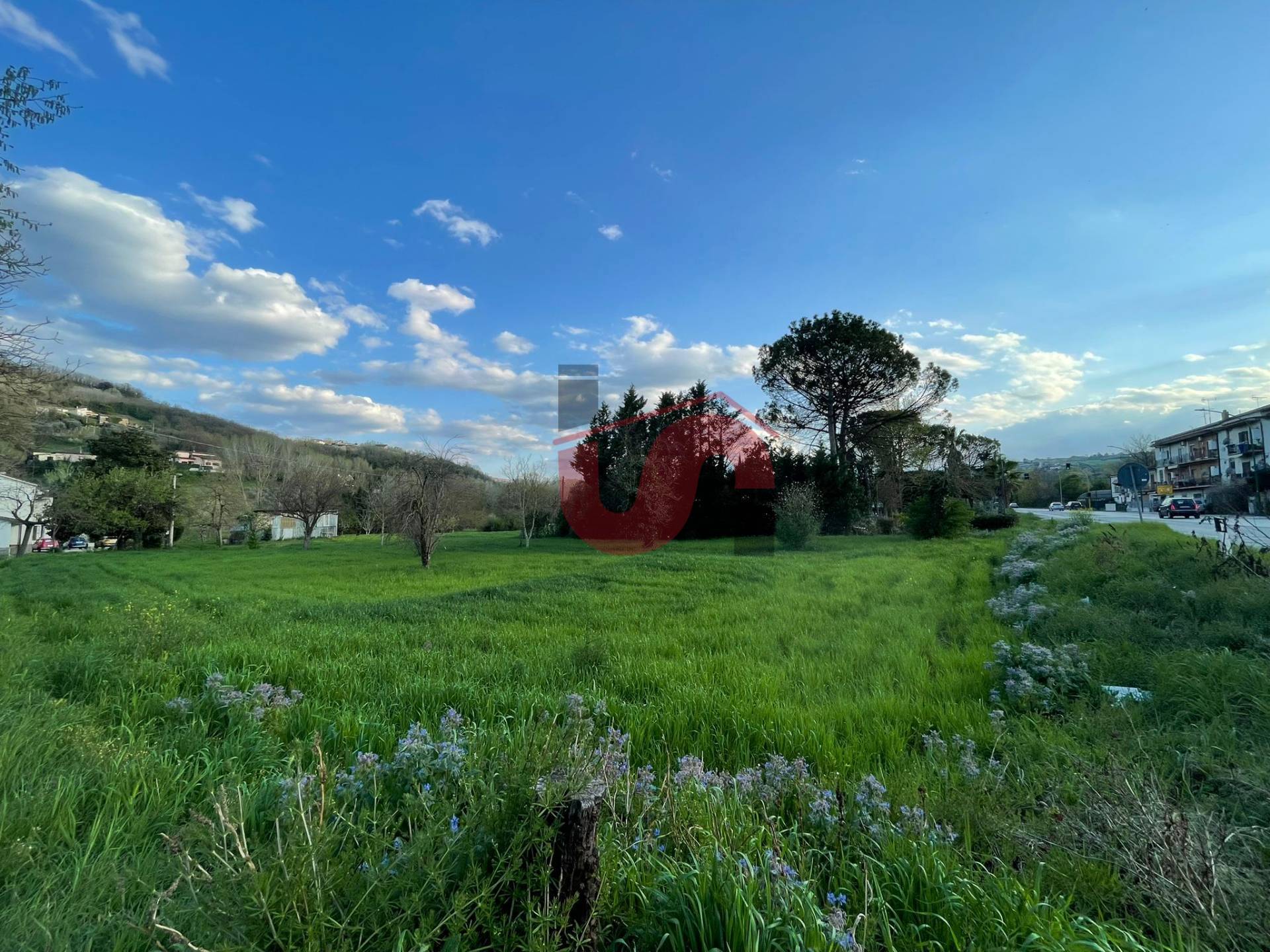 TERRENO INDUSTRIALE/COMMERCIALE in vendita a Benevento, CONTRADE