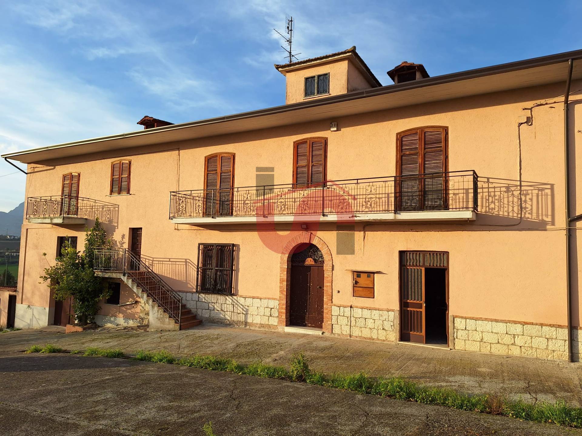 Terreno Edificabile con Casa indipendente in vendita a Benevento, CONTRADE