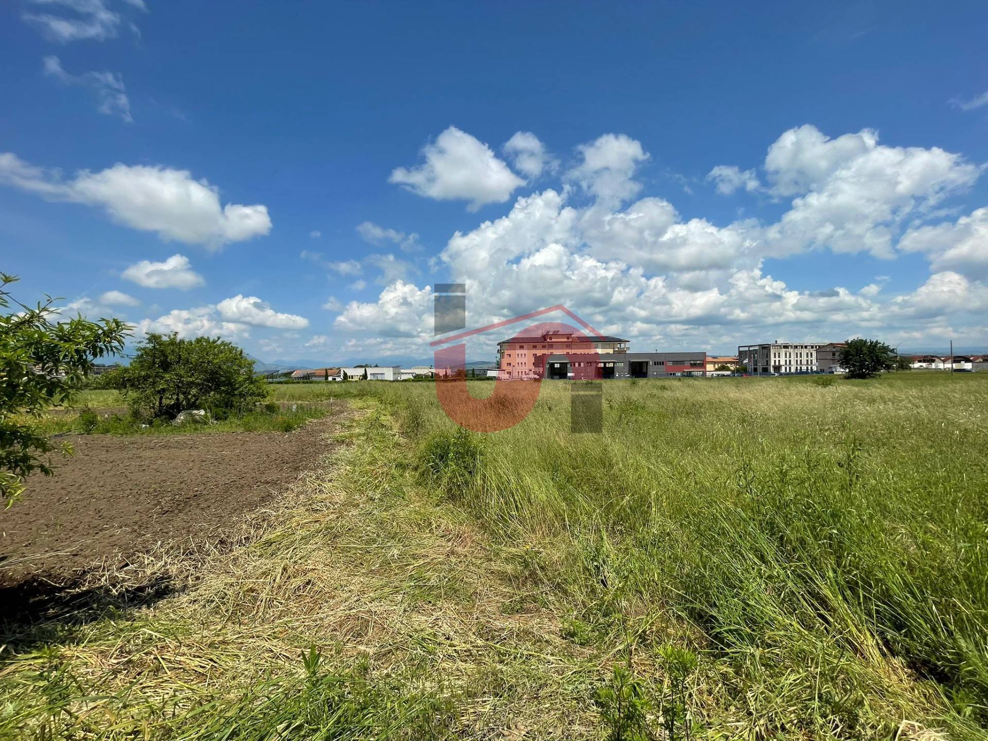 TERRENO INDUSTRIALE/COMMERCIALE in vendita a Benevento, CONTRADE