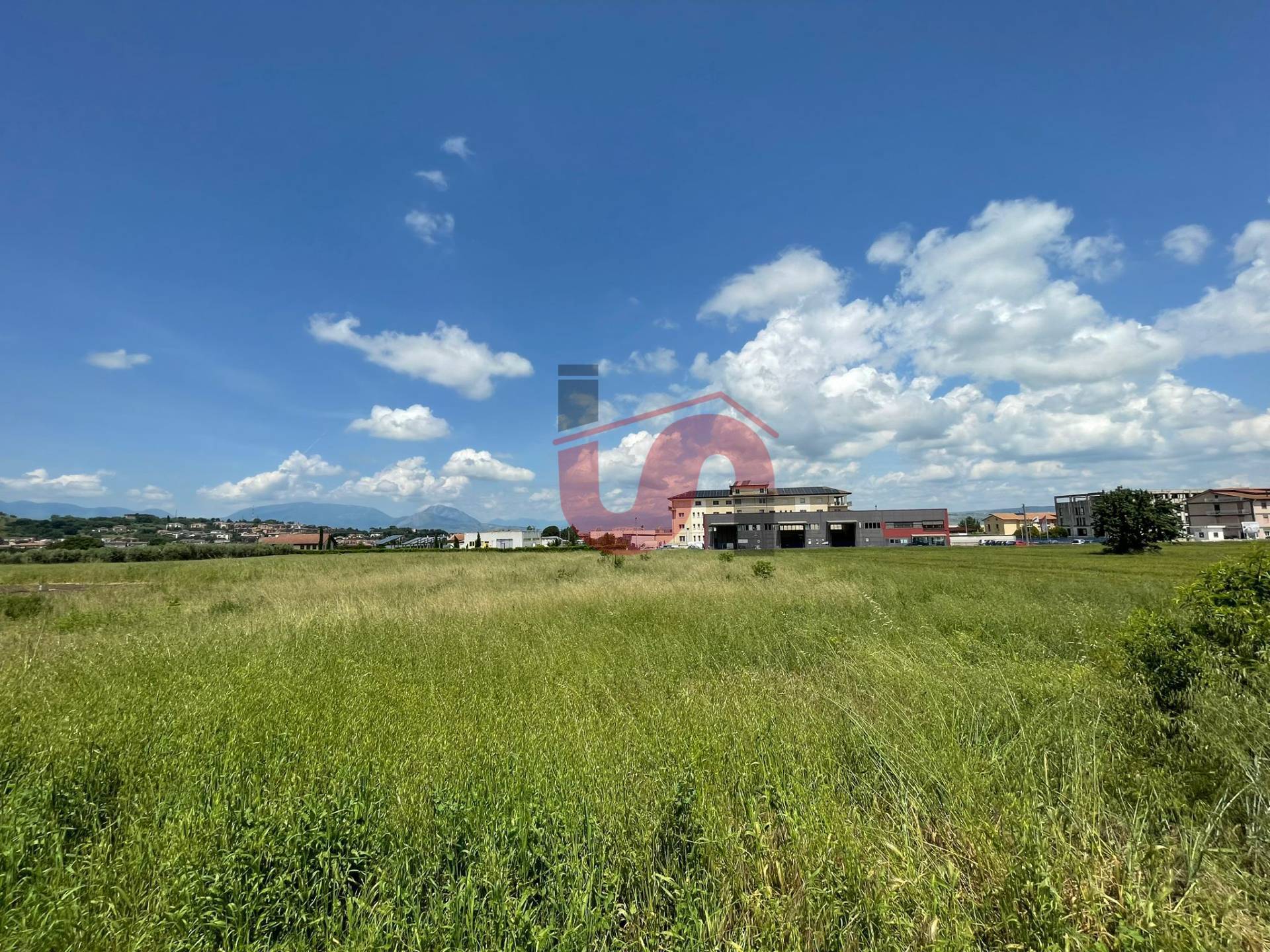 TERRENO INDUSTRIALE/COMMERCIALE in vendita a Benevento, CONTRADE