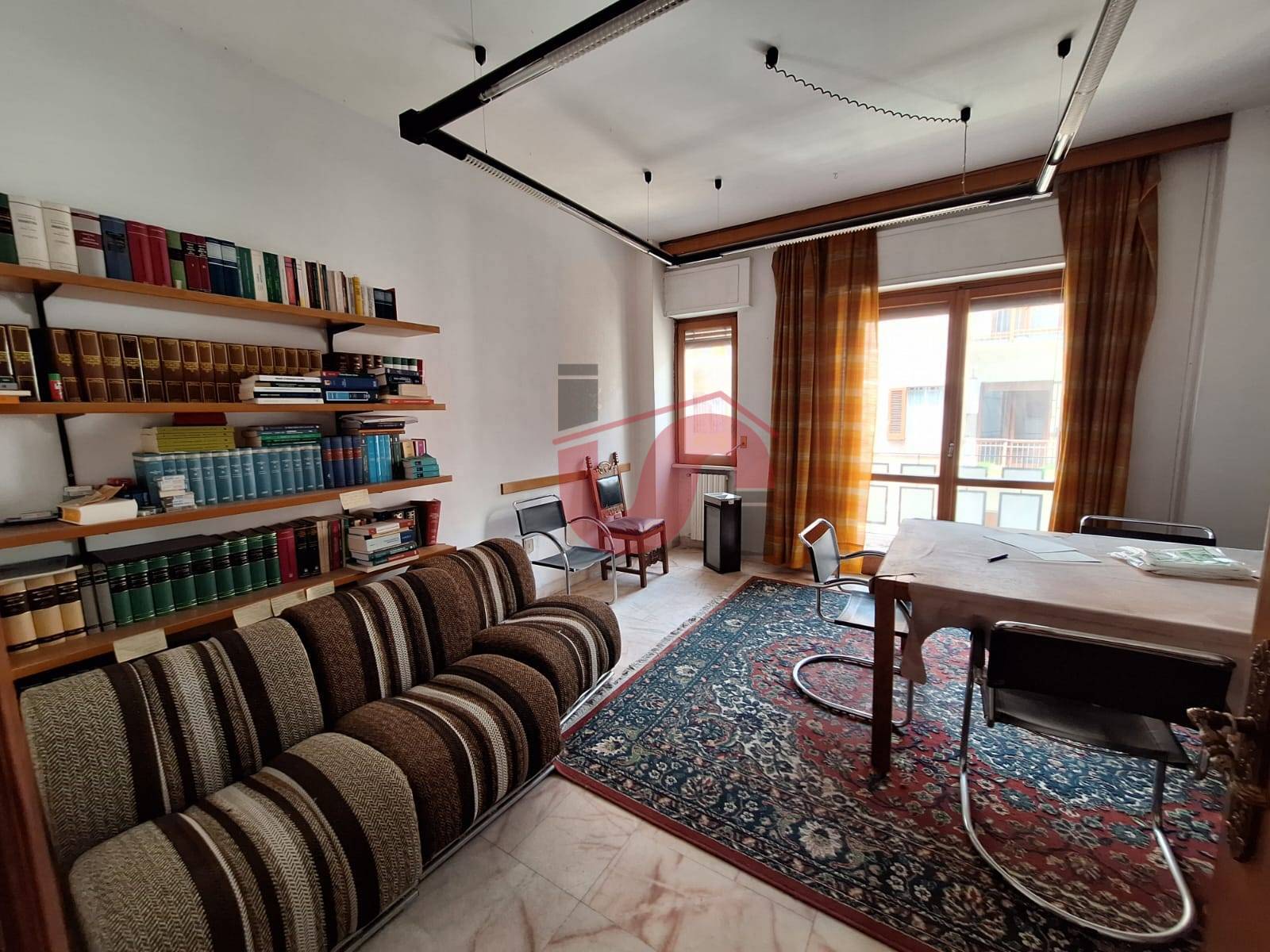 APPARTAMENTO + DI 4 LOCALI in affitto a Benevento, Mellusi