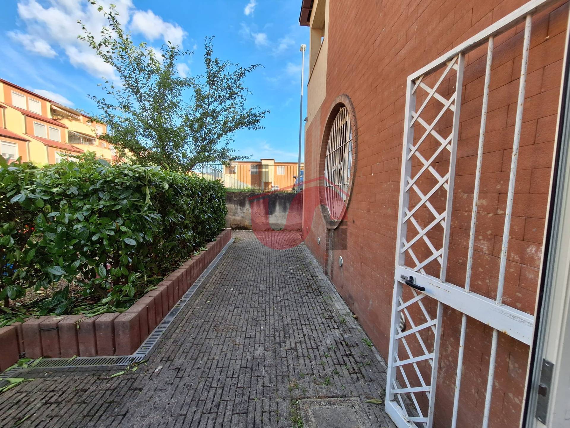 Locale commerciale in vendita a Benevento, Centro