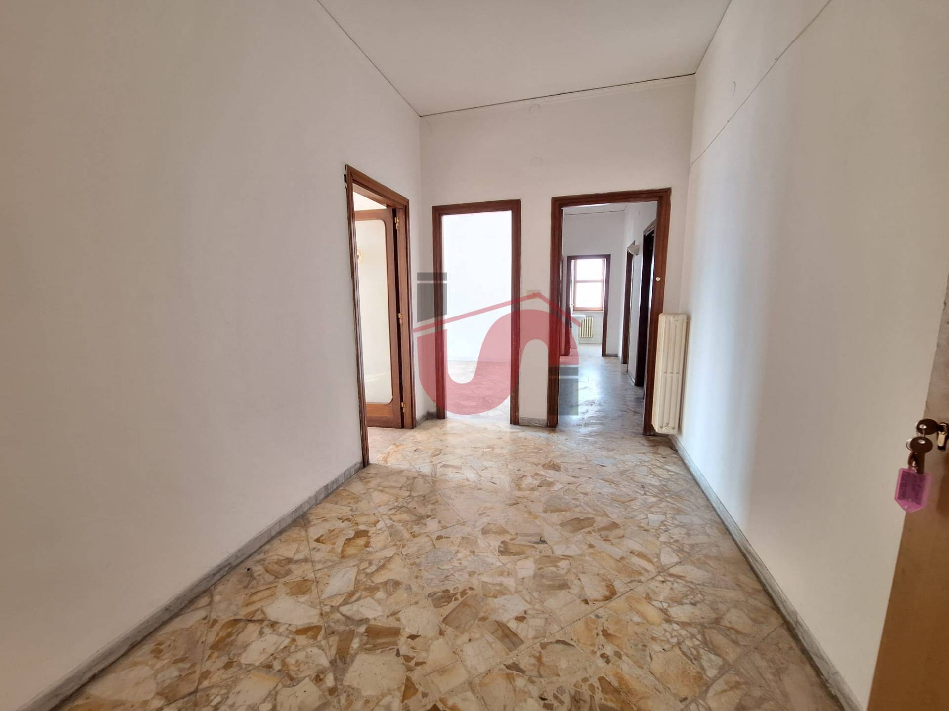 TRILOCALE in vendita a Benevento, Centro