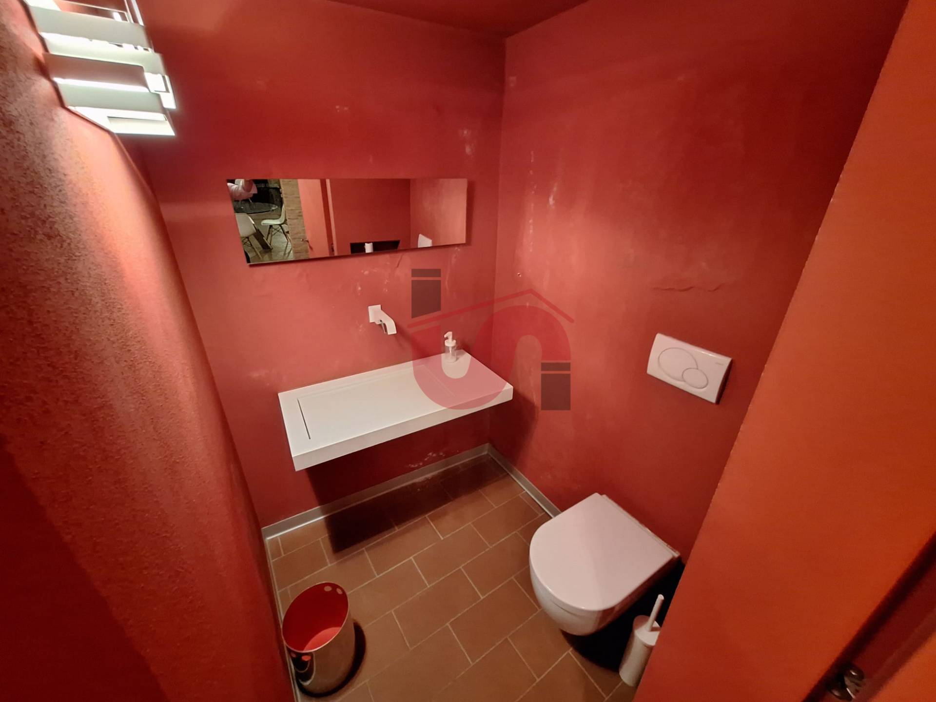 Locale commerciale in affitto a Benevento, CENTRO STORICO