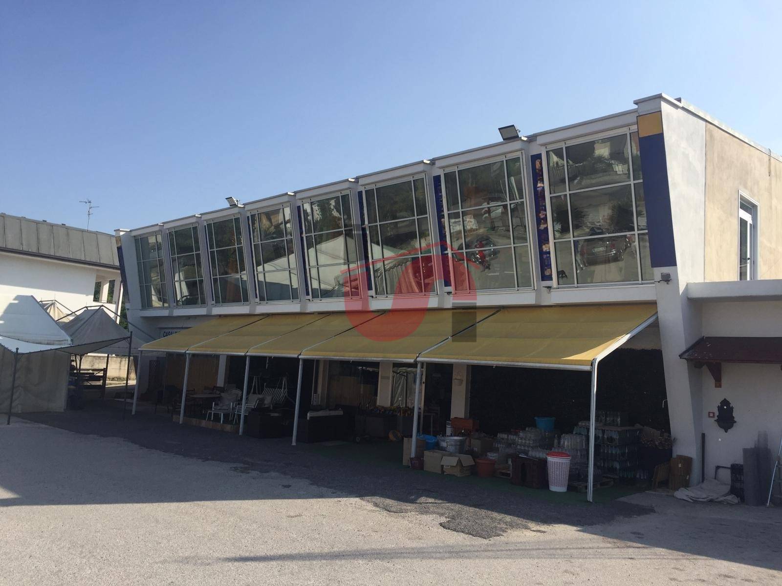 NEGOZIO in affitto a Ceppaloni