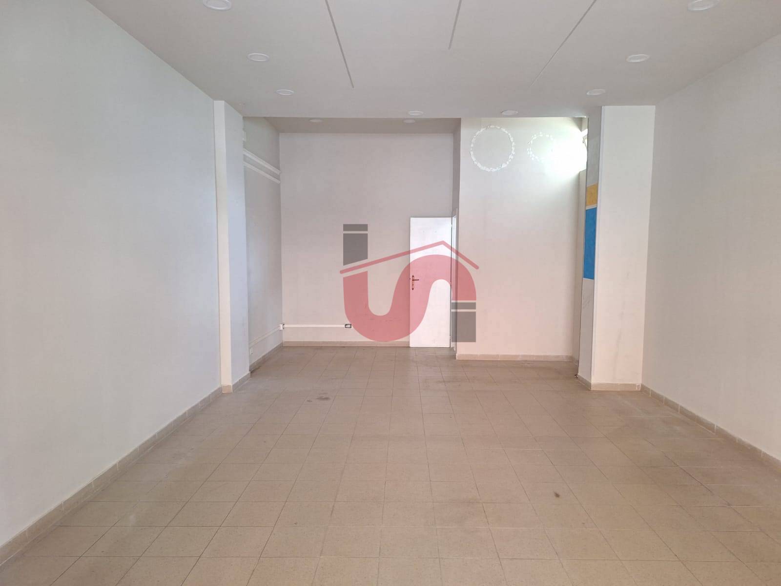 NEGOZIO in affitto a Benevento, Mellusi/Atlantici