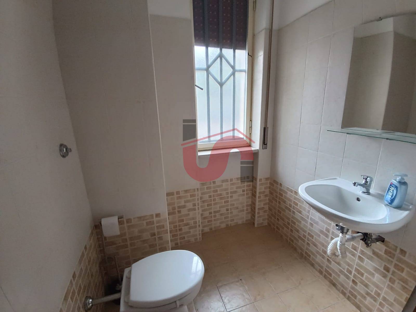 NEGOZIO in affitto a Benevento, Mellusi/Atlantici