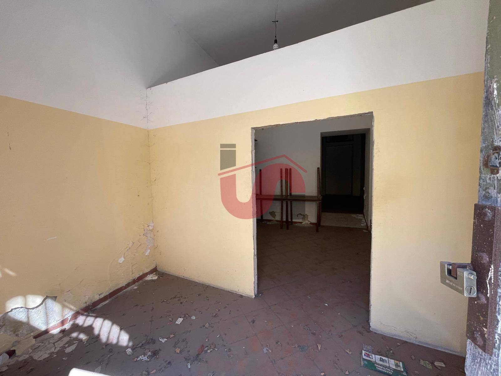 NEGOZIO in affitto a San Giorgio del Sannio