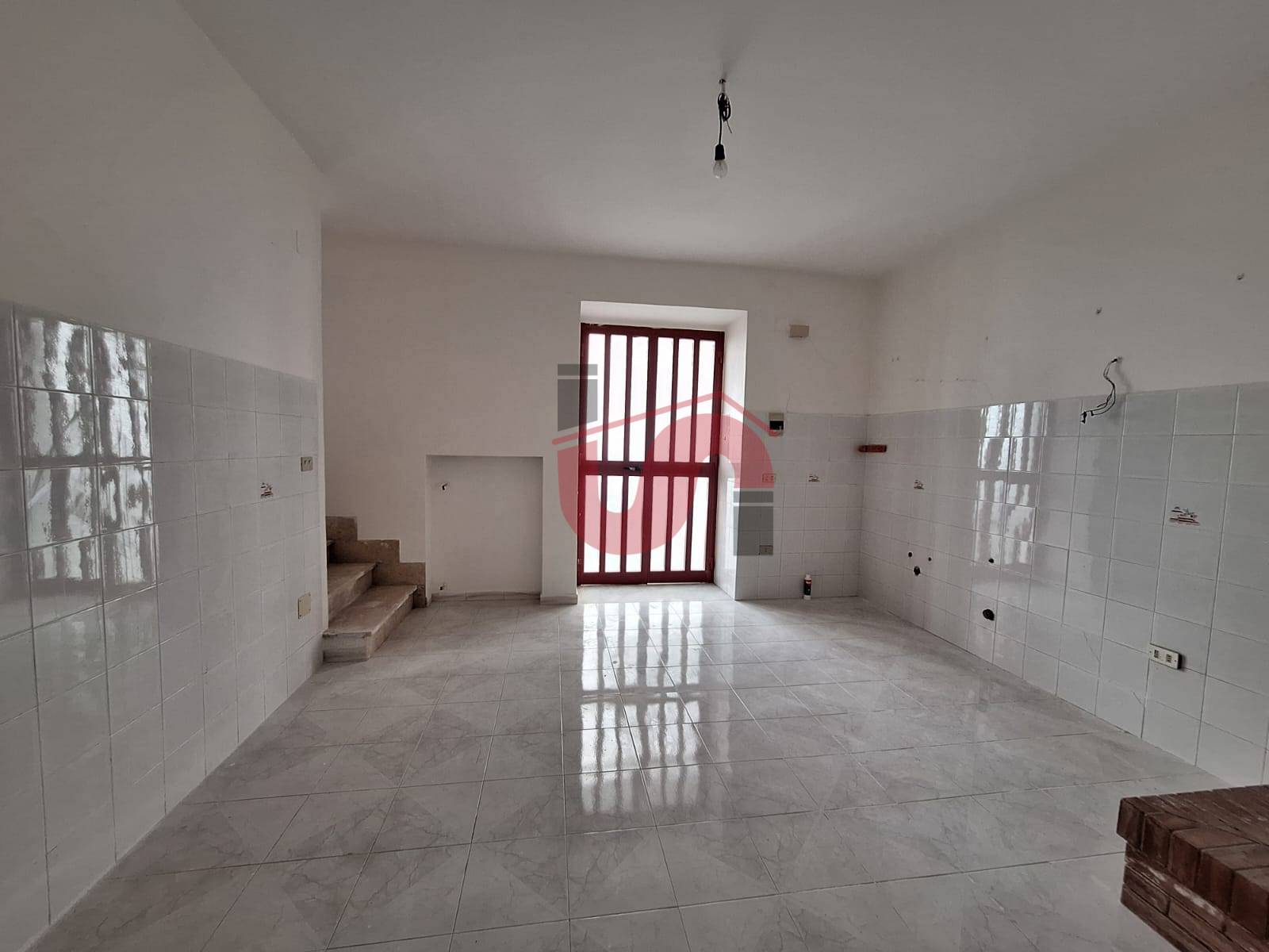 SEMINDIPENDENTE in vendita a Foglianise, Palmenta