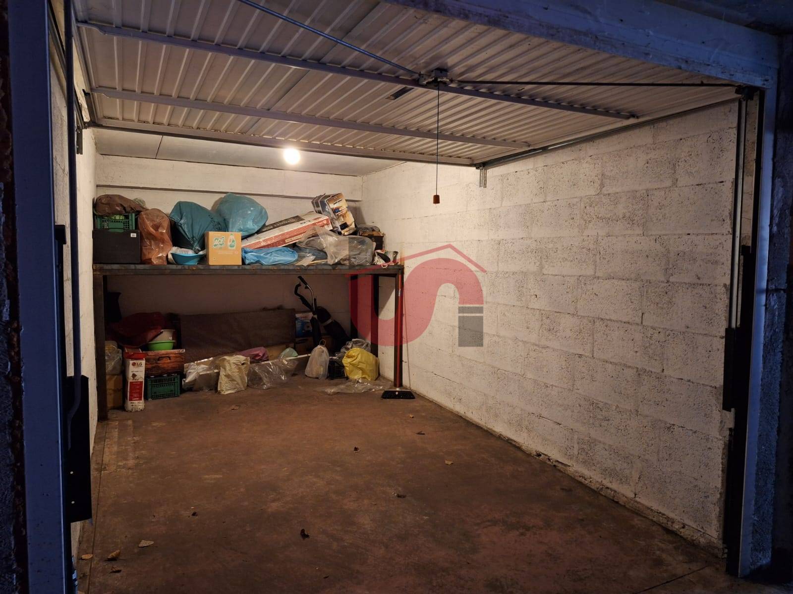 GARAGE/BOX in vendita a Benevento, Centro