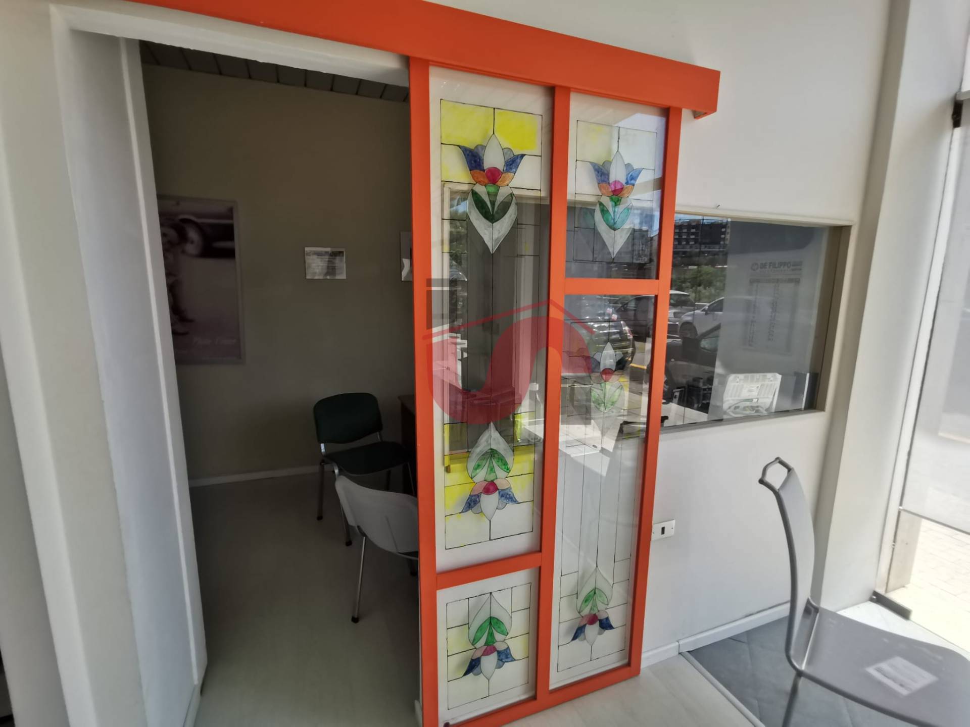 Locale commerciale in vendita a Benevento, Ferrovia