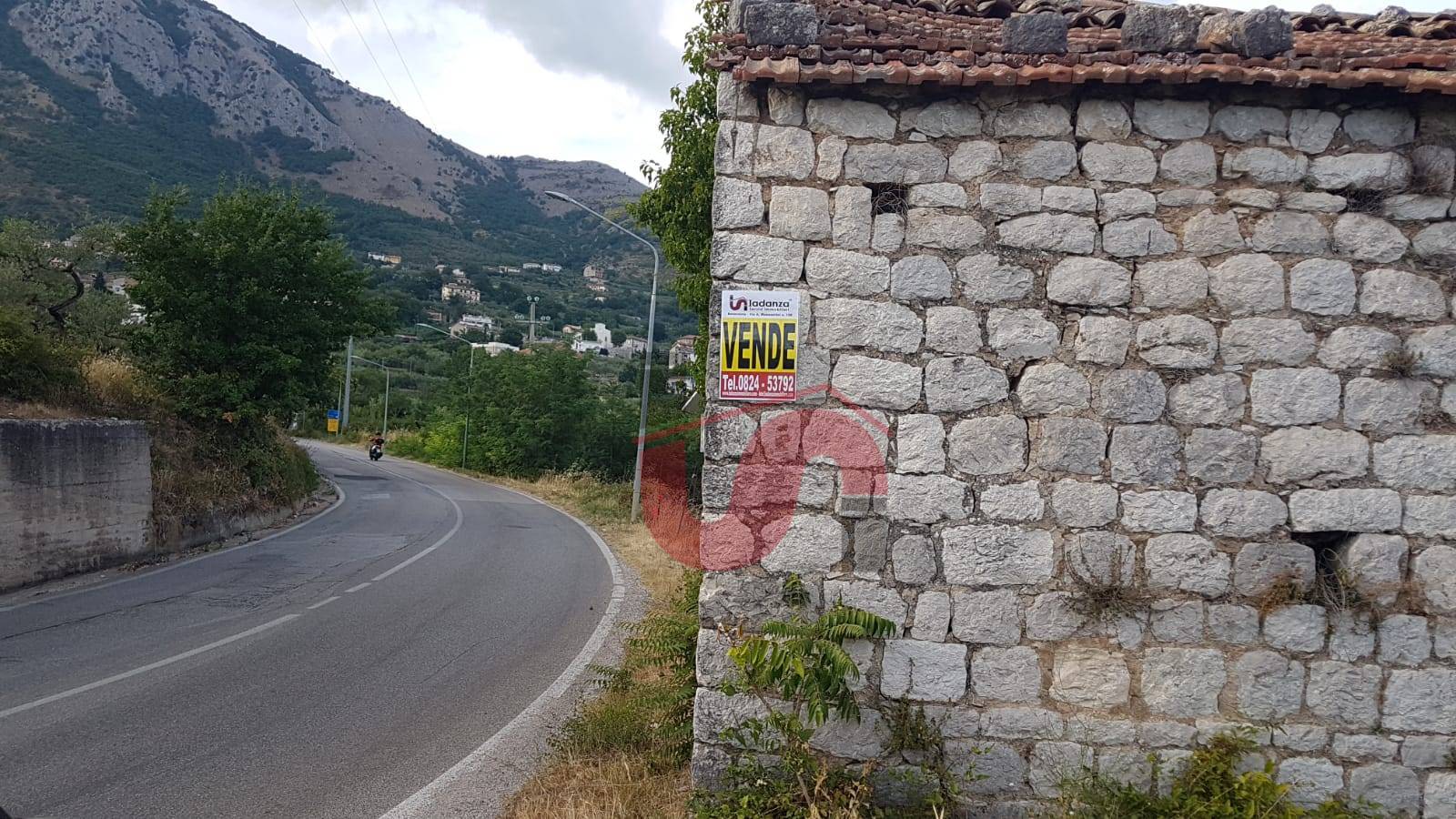 RUDERE in vendita a Vitulano