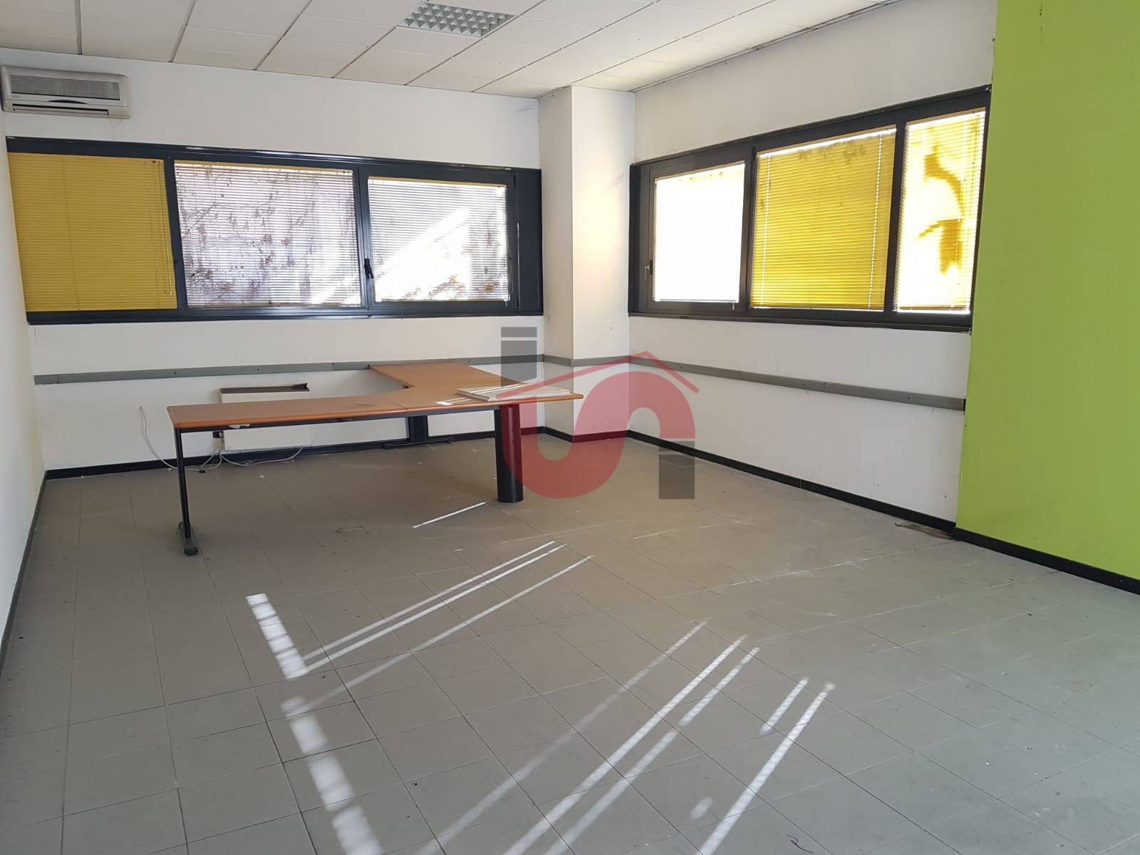 FABBRICATO INDUSTRIALE in vendita a Benevento, CONTRADE