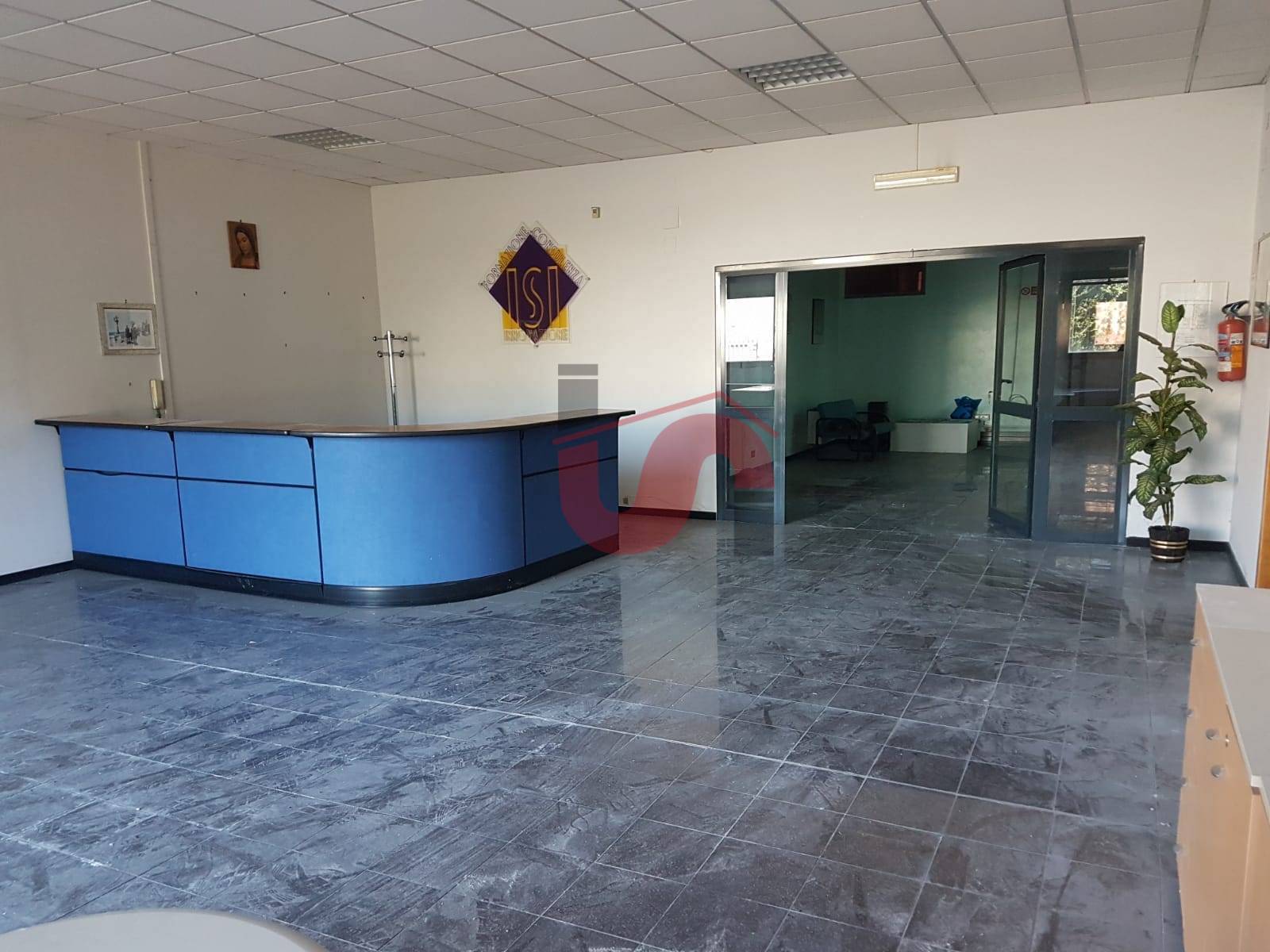 FABBRICATO INDUSTRIALE in vendita a Benevento, CONTRADE