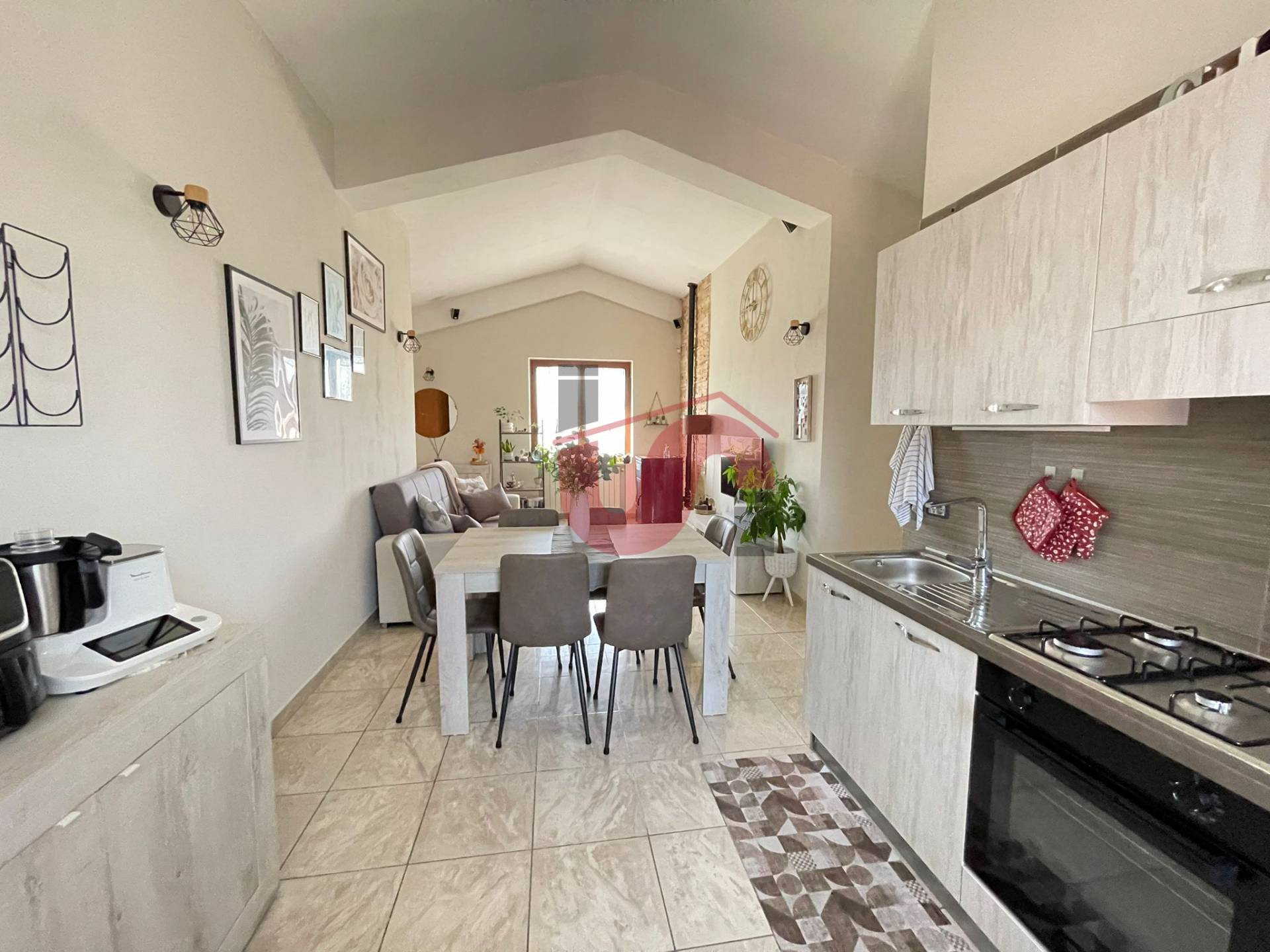 TRILOCALE in vendita a Benevento, CONTRADE