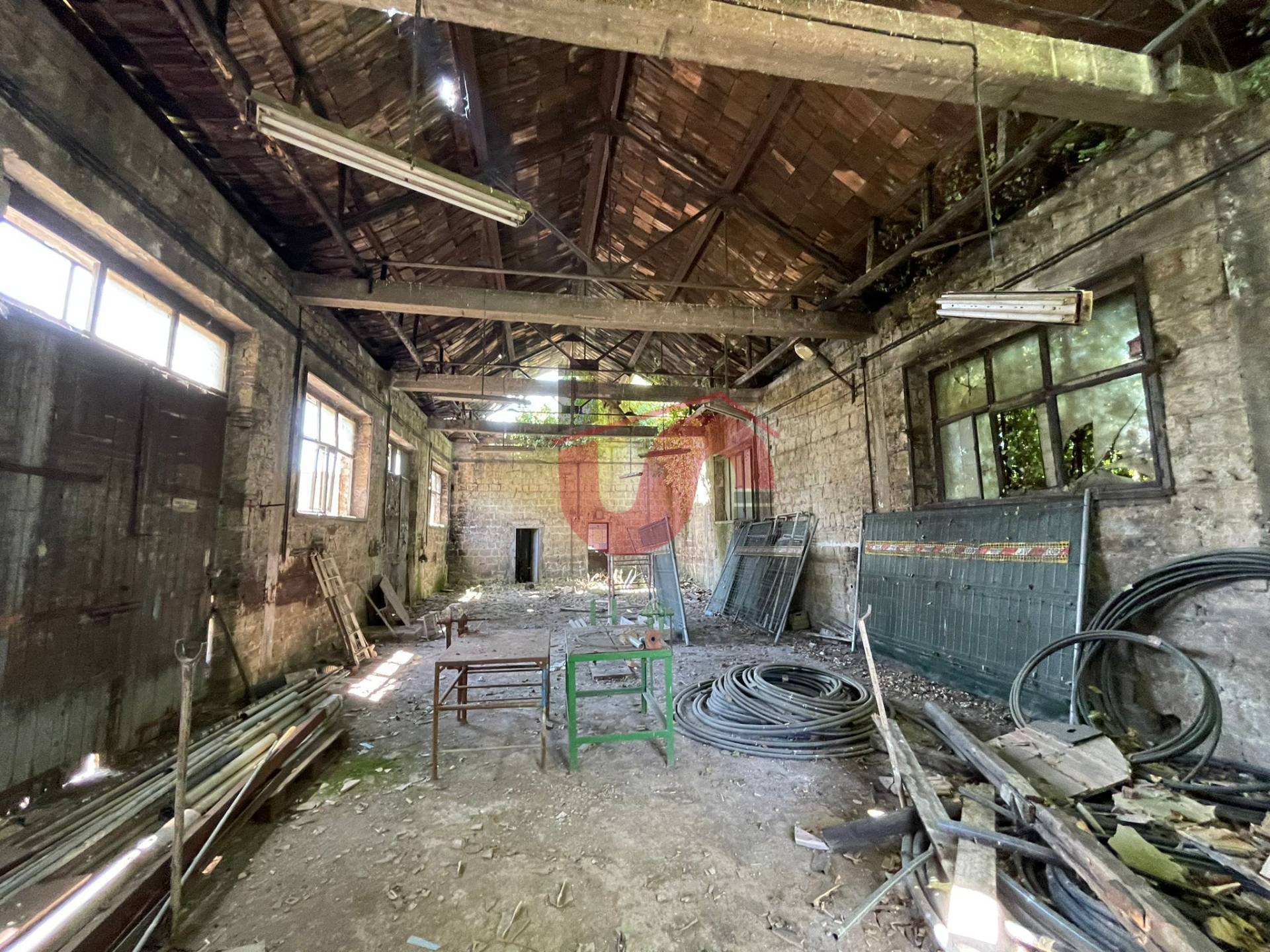 Deposito in vendita a Benevento, CONTRADE