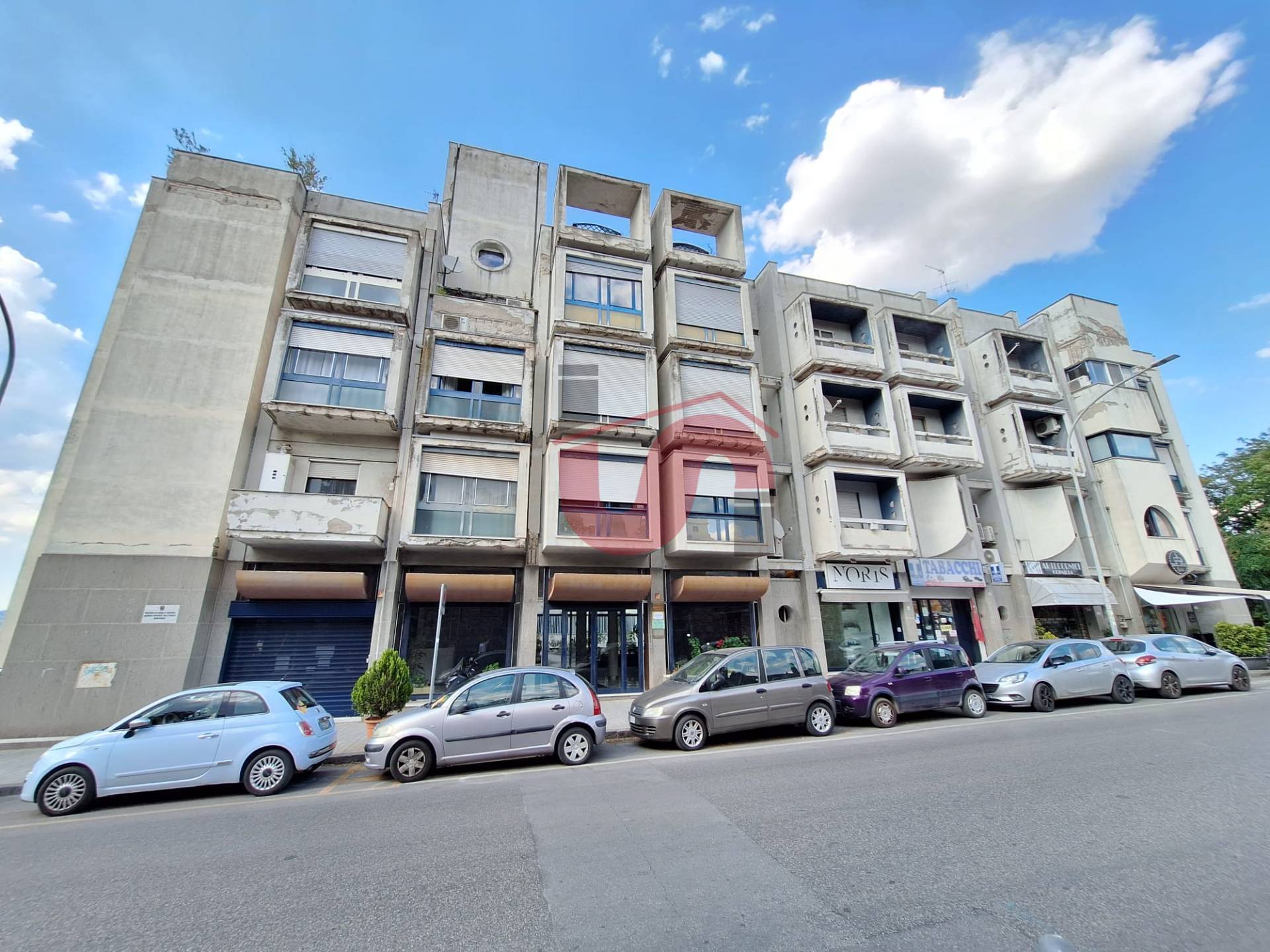 APPARTAMENTO + DI 4 LOCALI in vendita a Benevento, Centro