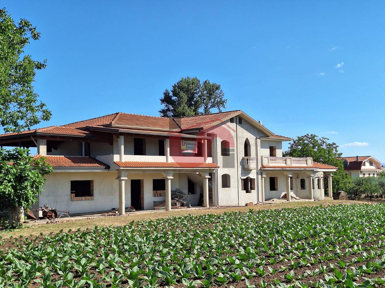 VILLA BIFAMILIARE in vendita a Benevento, CONTRADE