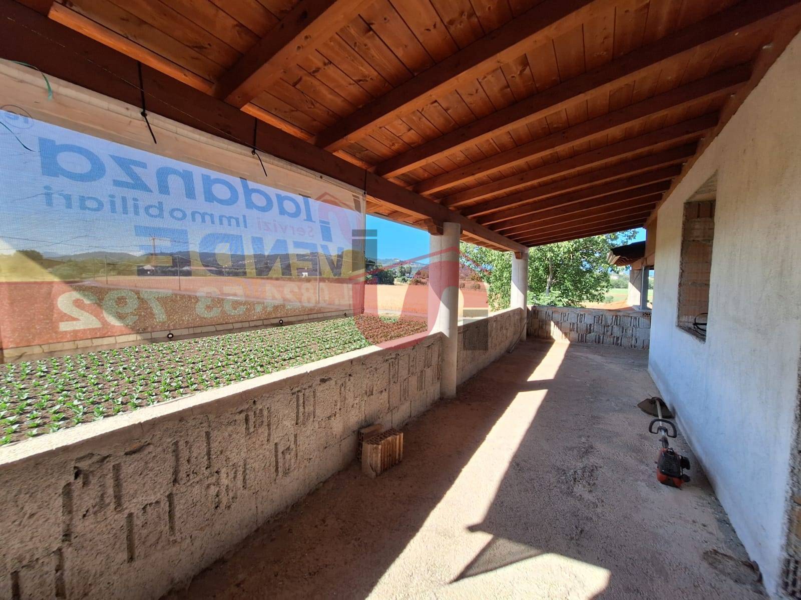 VILLA BIFAMILIARE in vendita a Benevento, CONTRADE