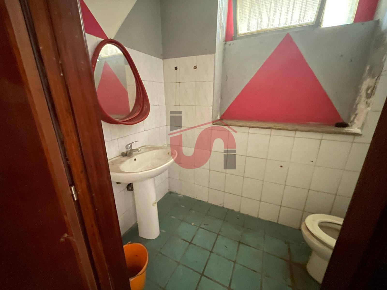 Locale commerciale in vendita a Benevento