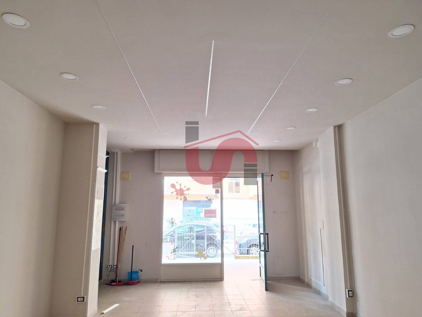 NEGOZIO in affitto a Benevento, Mellusi/Atlantici