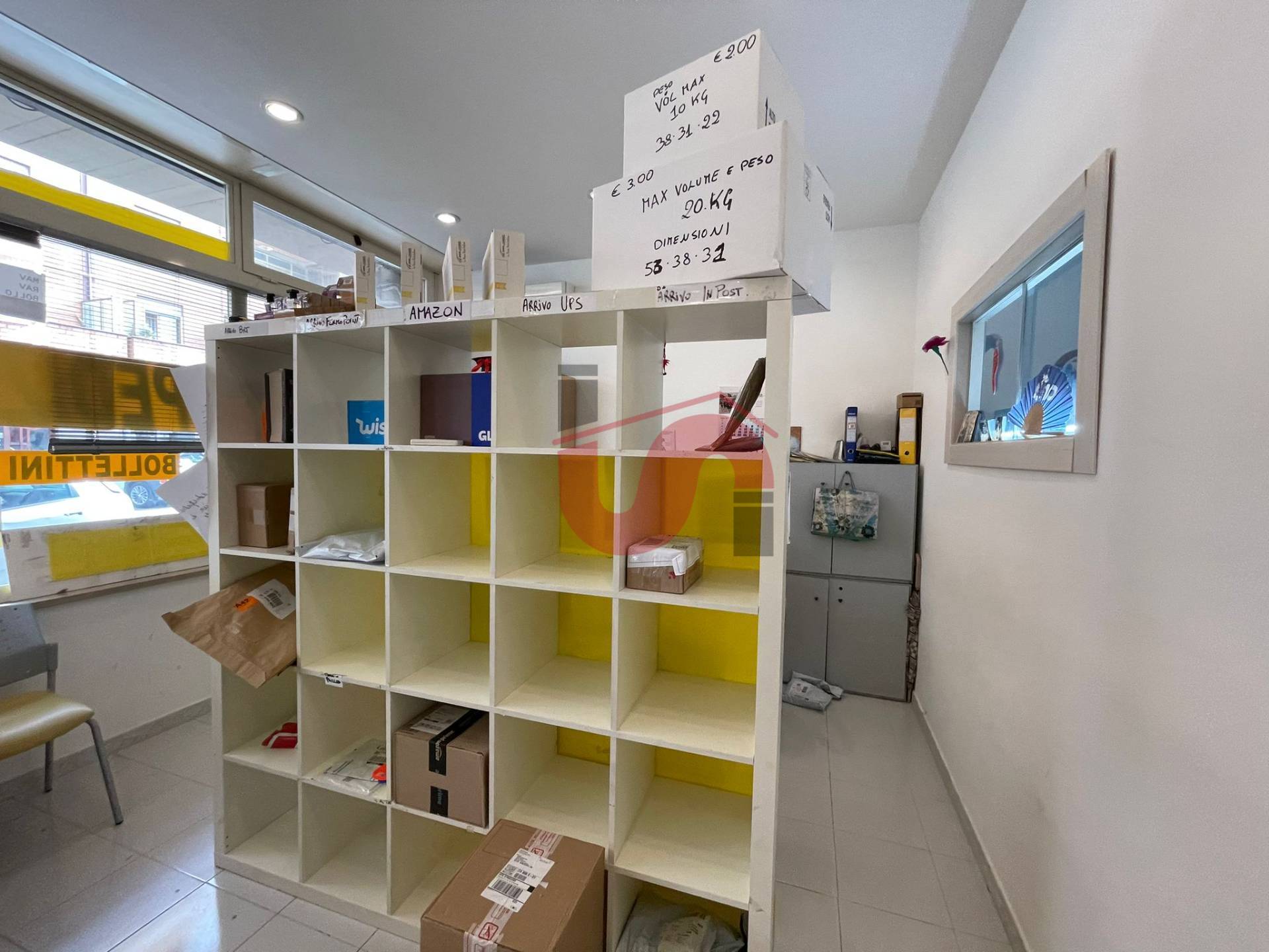 Locale commerciale in vendita a Benevento, Ferrovia