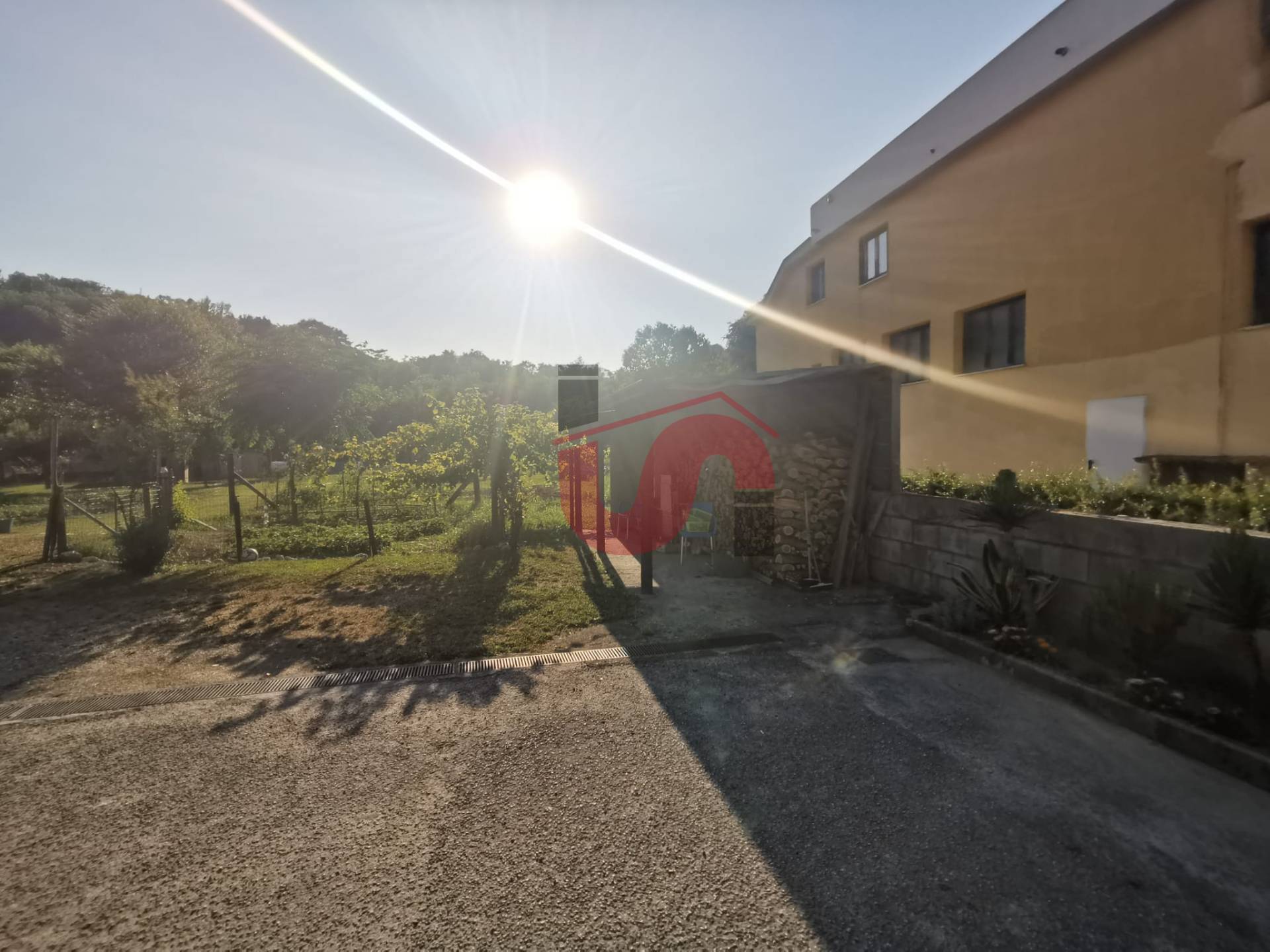 FABBRICATO INDUSTRIALE in vendita a Benevento, CONTRADE