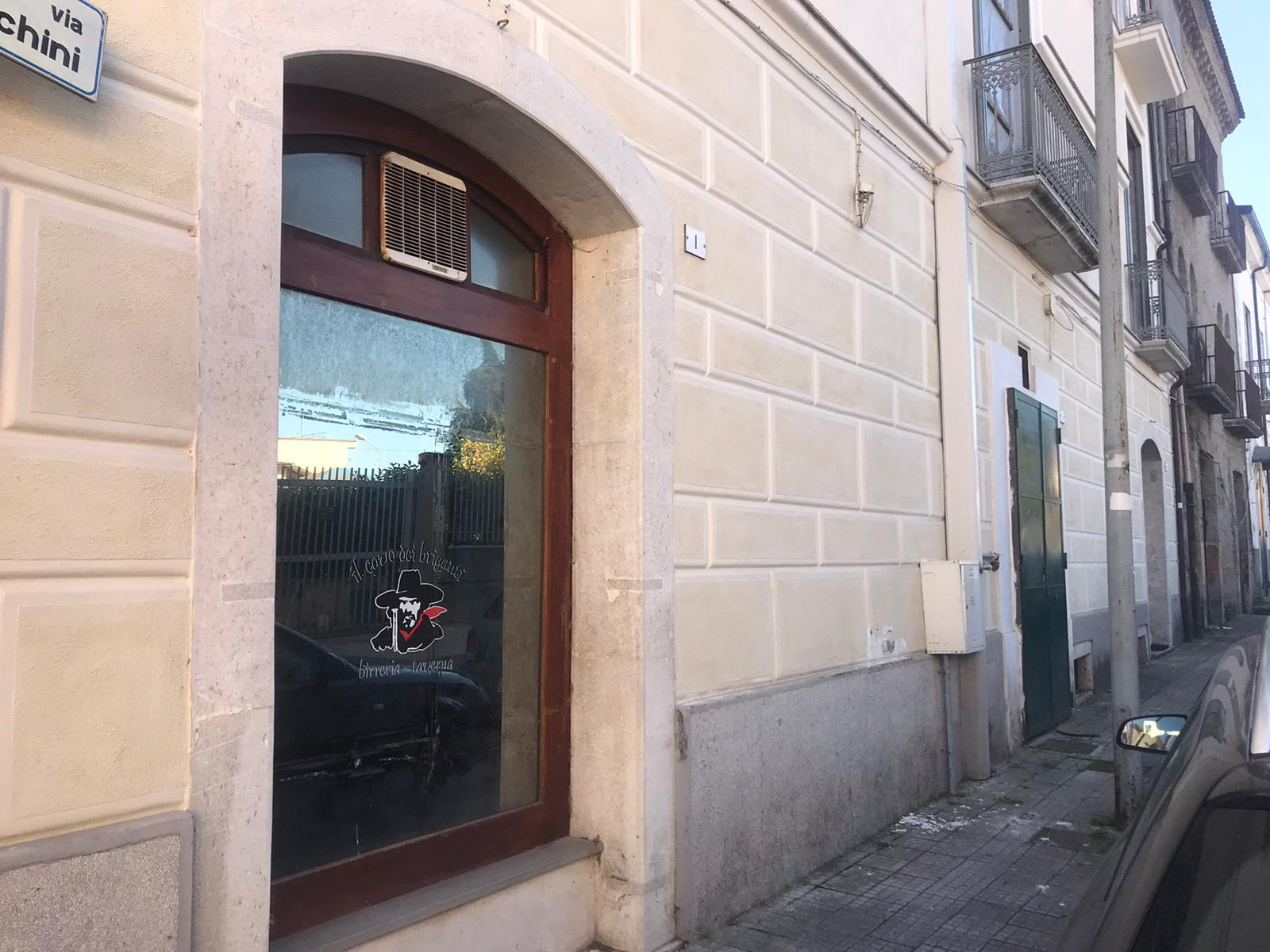 NEGOZIO in affitto a San Giorgio del Sannio