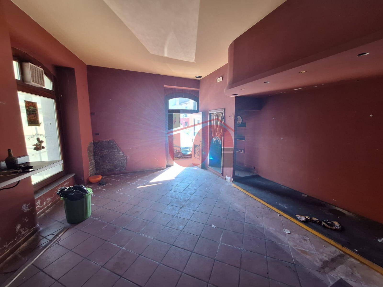 NEGOZIO in affitto a San Giorgio del Sannio