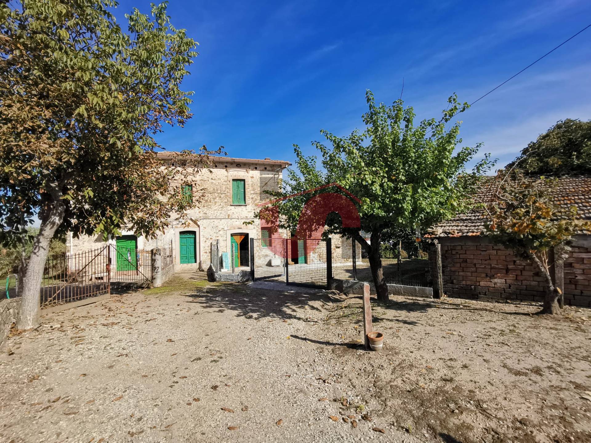 CASALE in vendita a San Nicola Manfredi