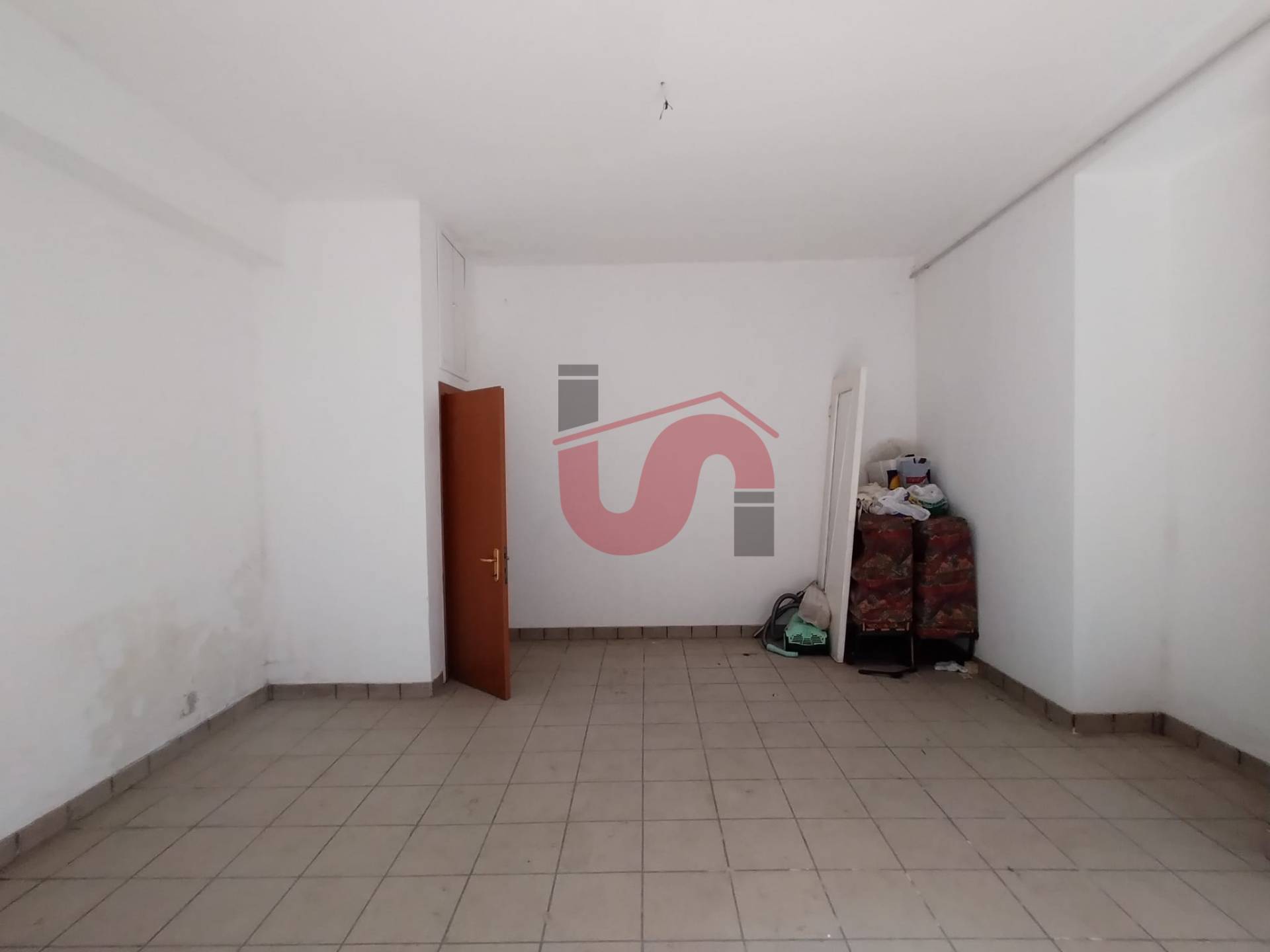 Locale Artigianale/Deposito in vendita a Benevento, CENTRO STORICO