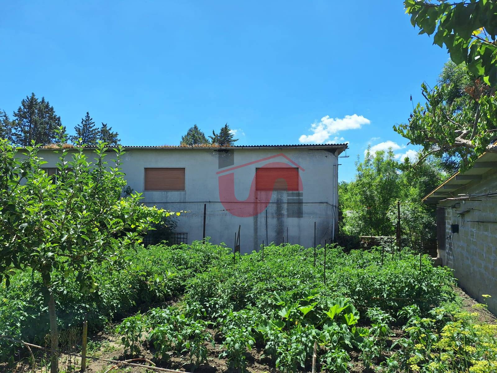 INTERO STABILE in vendita a Benevento, CONTRADE