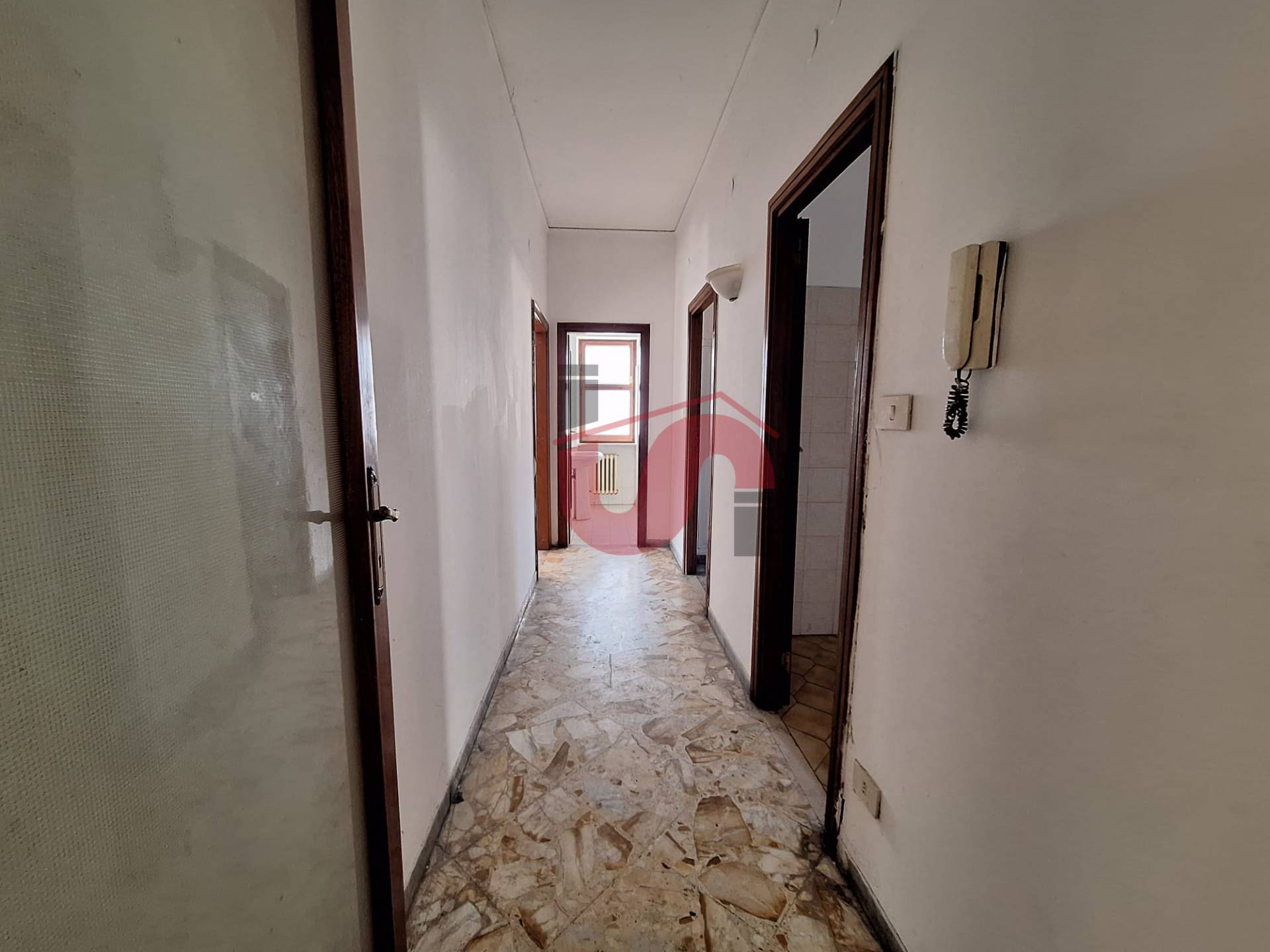 TRILOCALE in vendita a Benevento, Centro